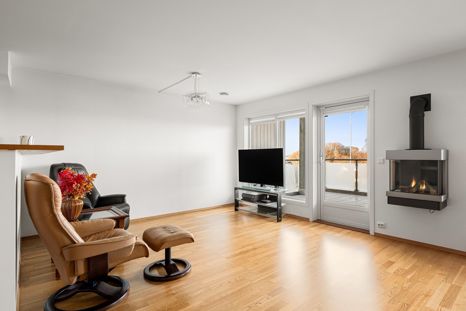 Utgang til balkong. Galleribilde