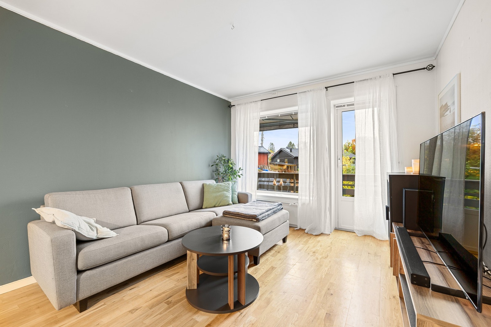 Velkommen til Per Sivles veg 14 B, presentert av EiendomsMegler 1 ved Ivar Lindrupsen. Galleribilde