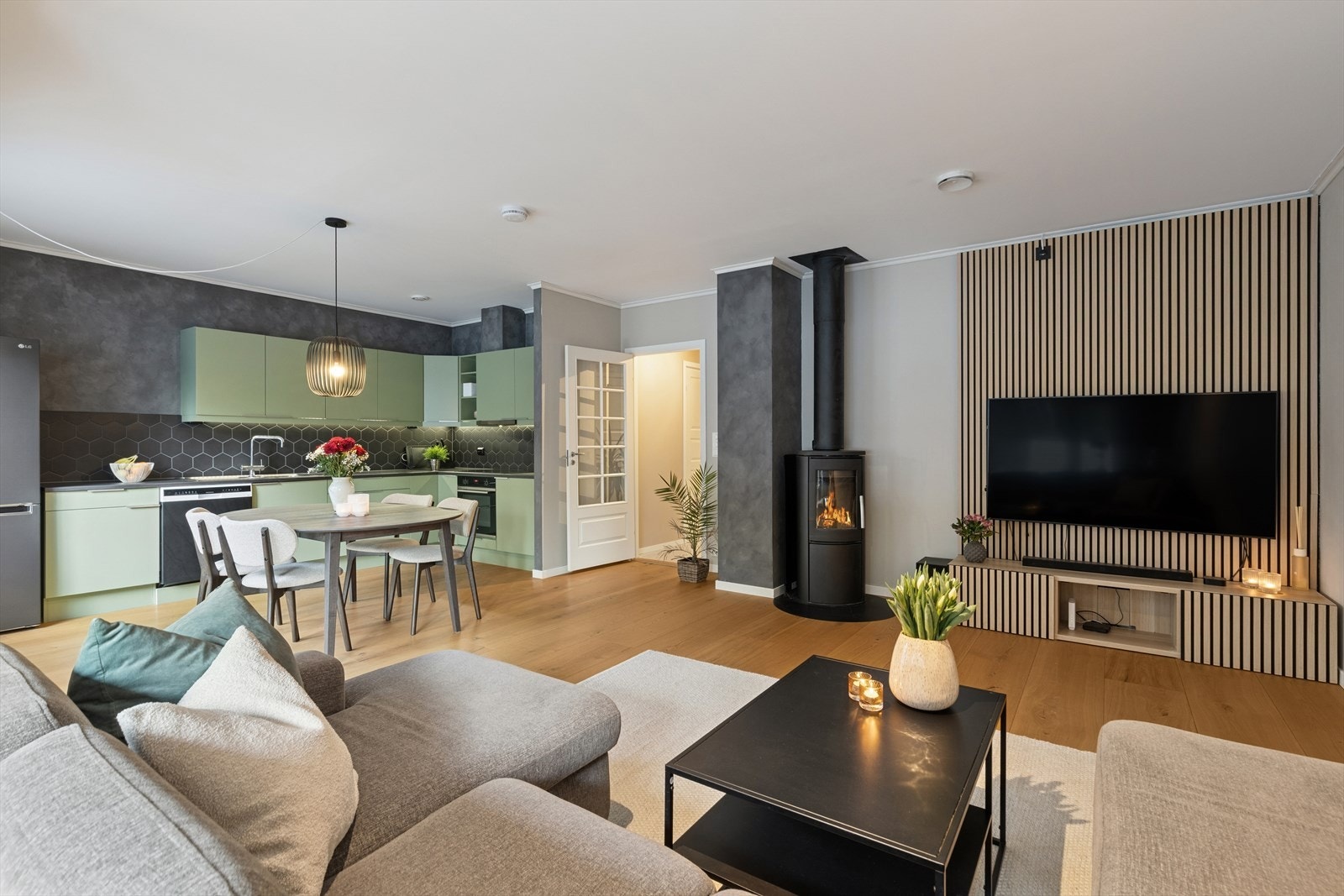 Velkommen til Randemfaret 19 C; En moderne 3-roms leilighet i et veletablert, barnevennlig og populært boligområde på Randem i Vestby. Galleribilde