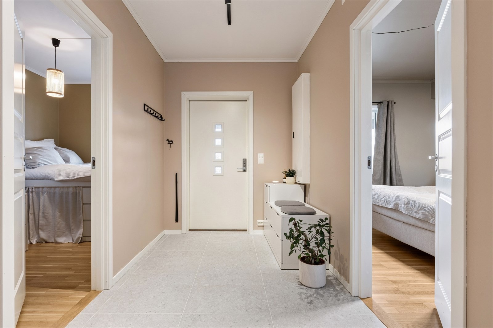 Flislagt (2025) gulv med gulvvarme. Galleribilde