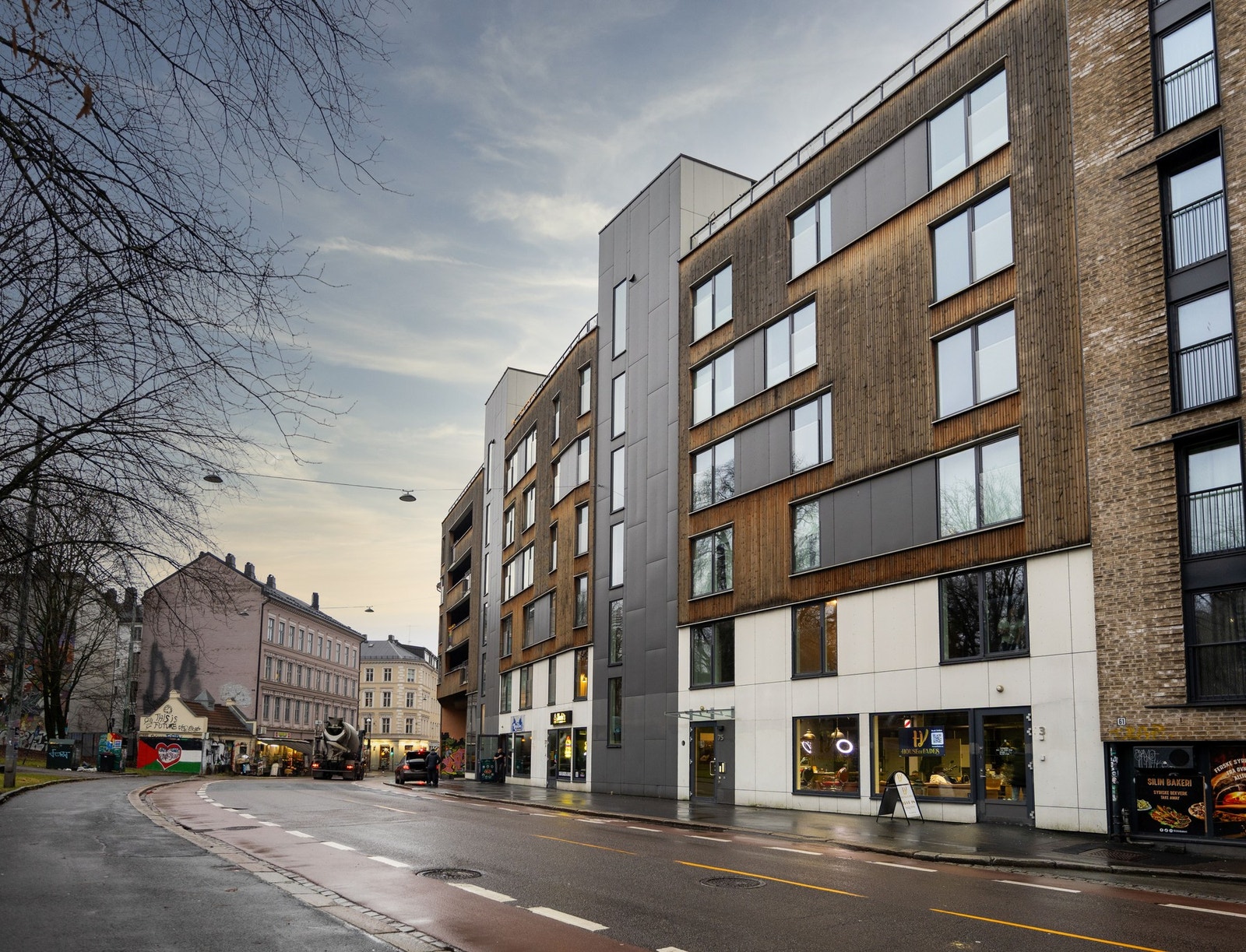 Bo midt mellom alt av Oslos beste servicetilbud og pulserende liv, samtidig som det er kort vei til Ekebergskogen. Galleribilde