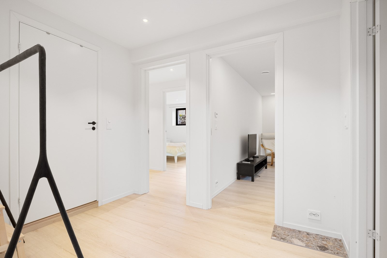 Entré mot stue og kjøkken Galleribilde