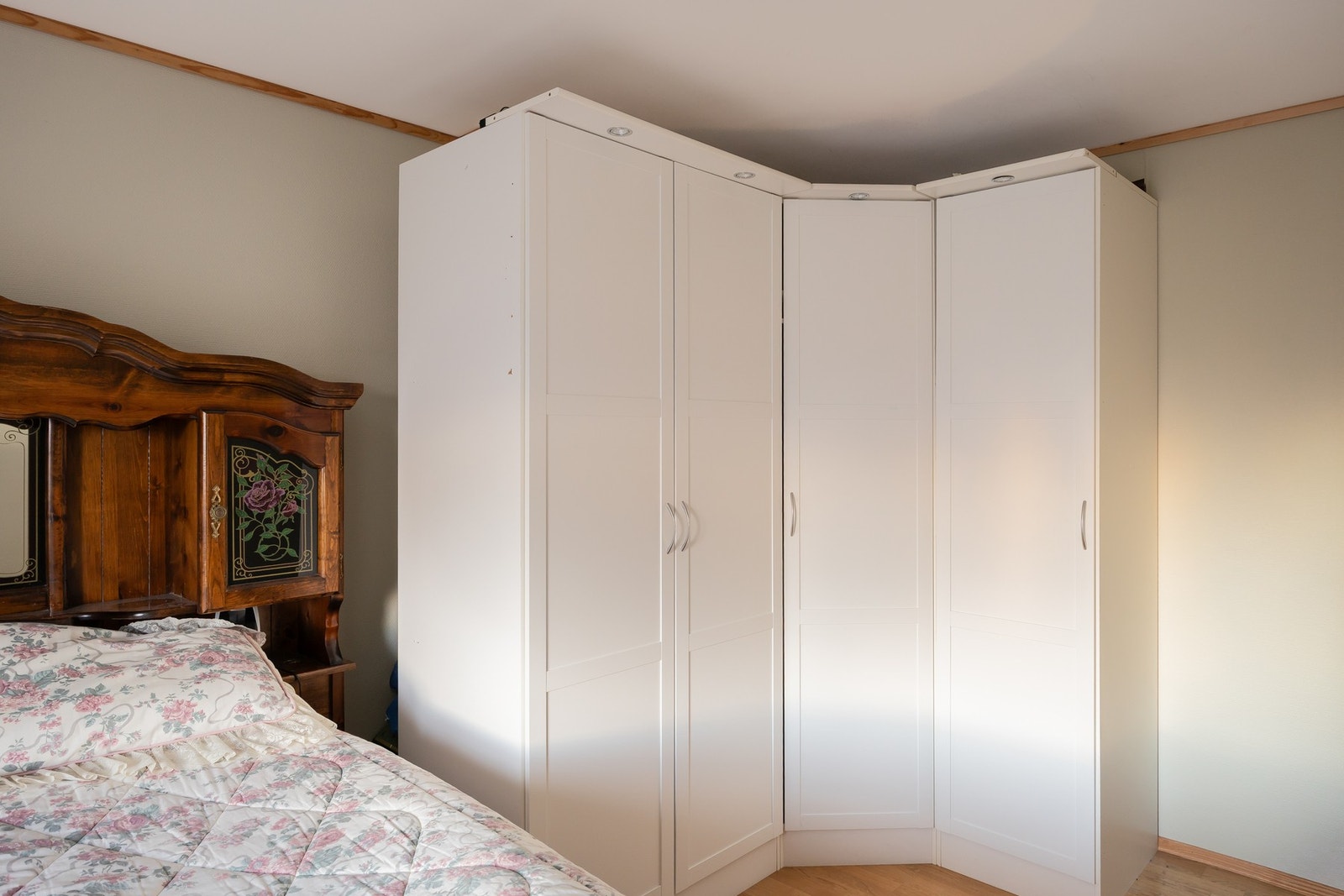 Godt med garderobeskap som medfølger. Galleribilde