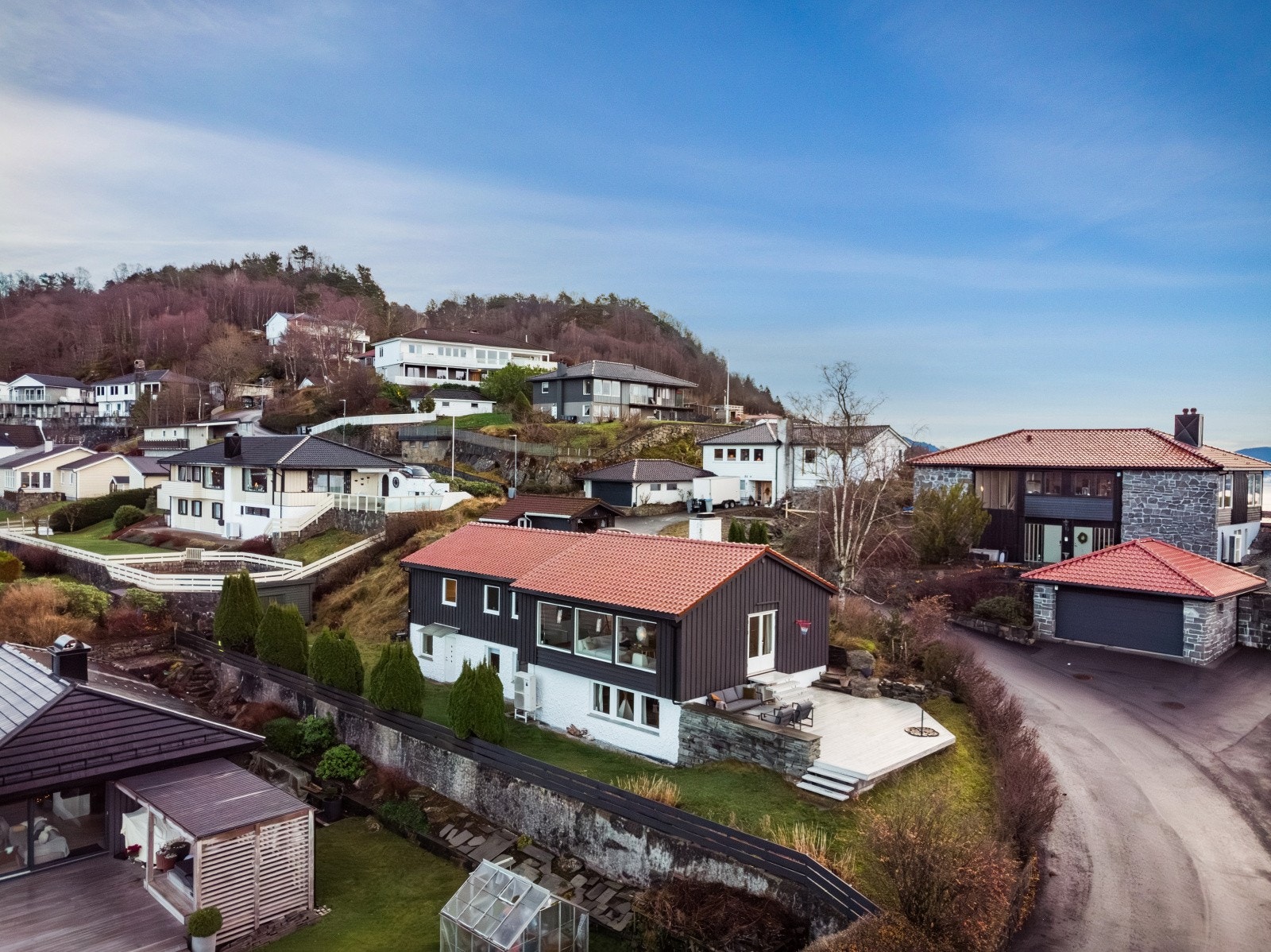 DNB Eiendom v/ Ådne Arild Horn har den store glede av å presentere Saudalskleivane 145. Galleribilde