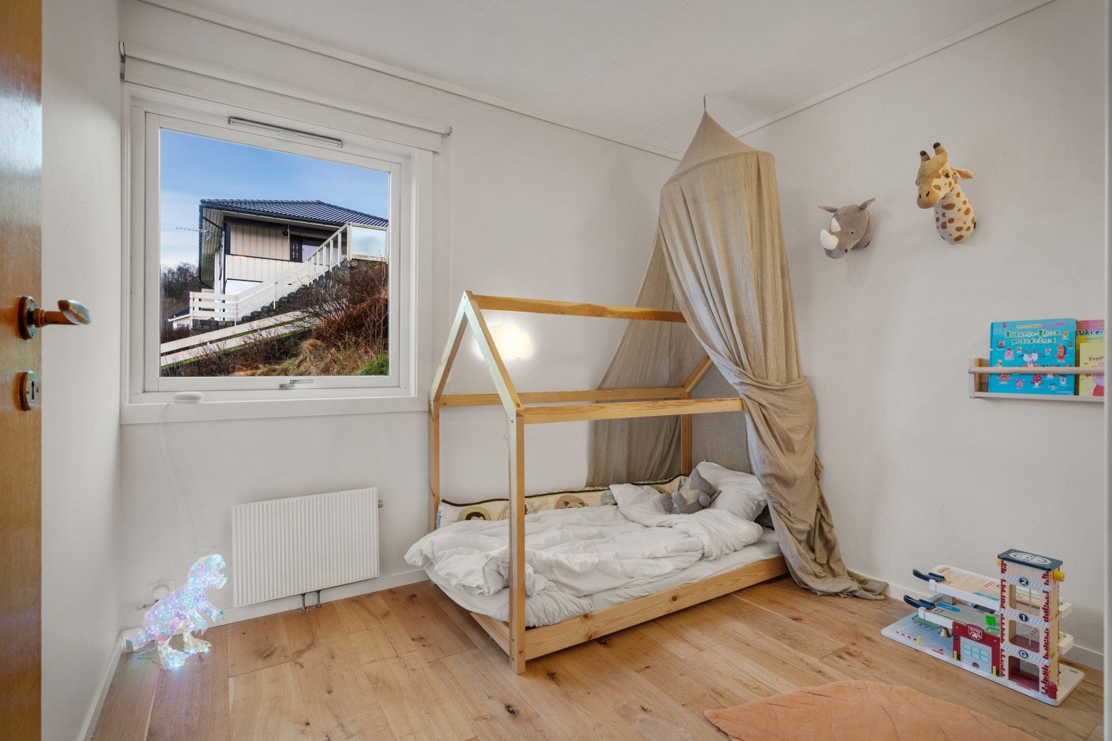 Soverom nr. 4 Galleribilde