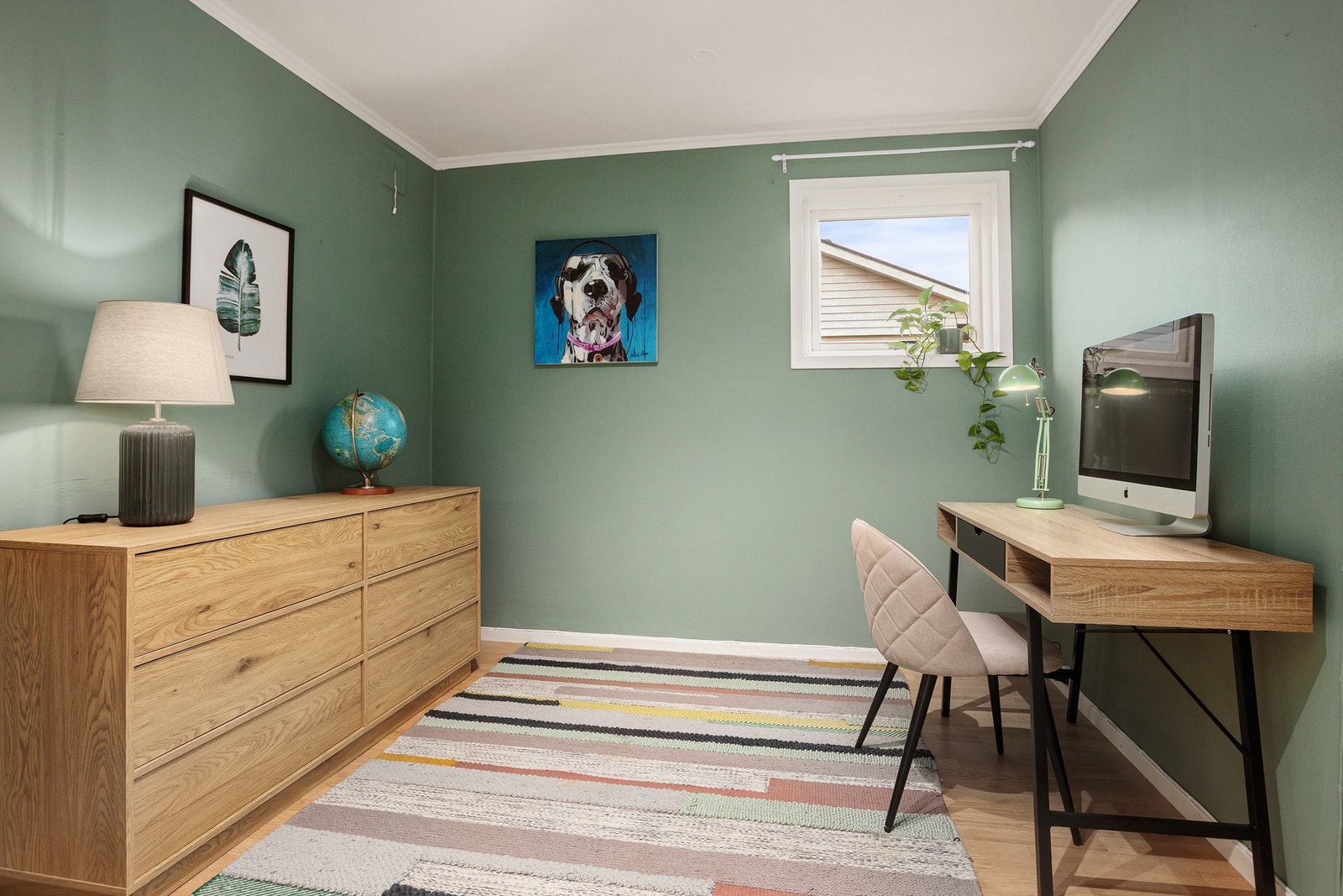 Innredet rom som brukes som soverom 3 - Byggemeldt som bod og er Ikke godkjent til varig opphold Galleribilde