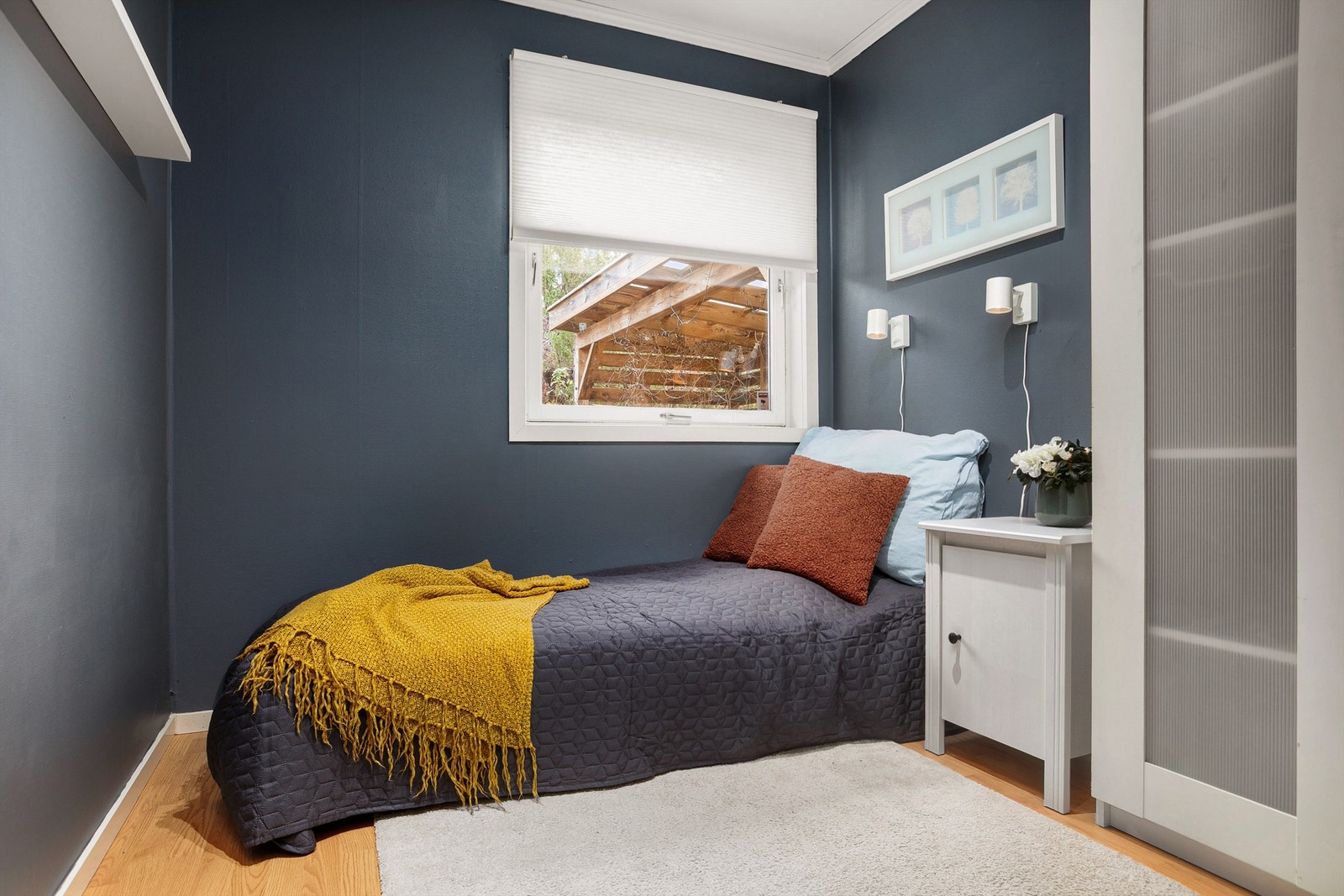 Soverom 2 - I 2. etasje av boligen og kan egne seg godt som et kontor også Galleribilde