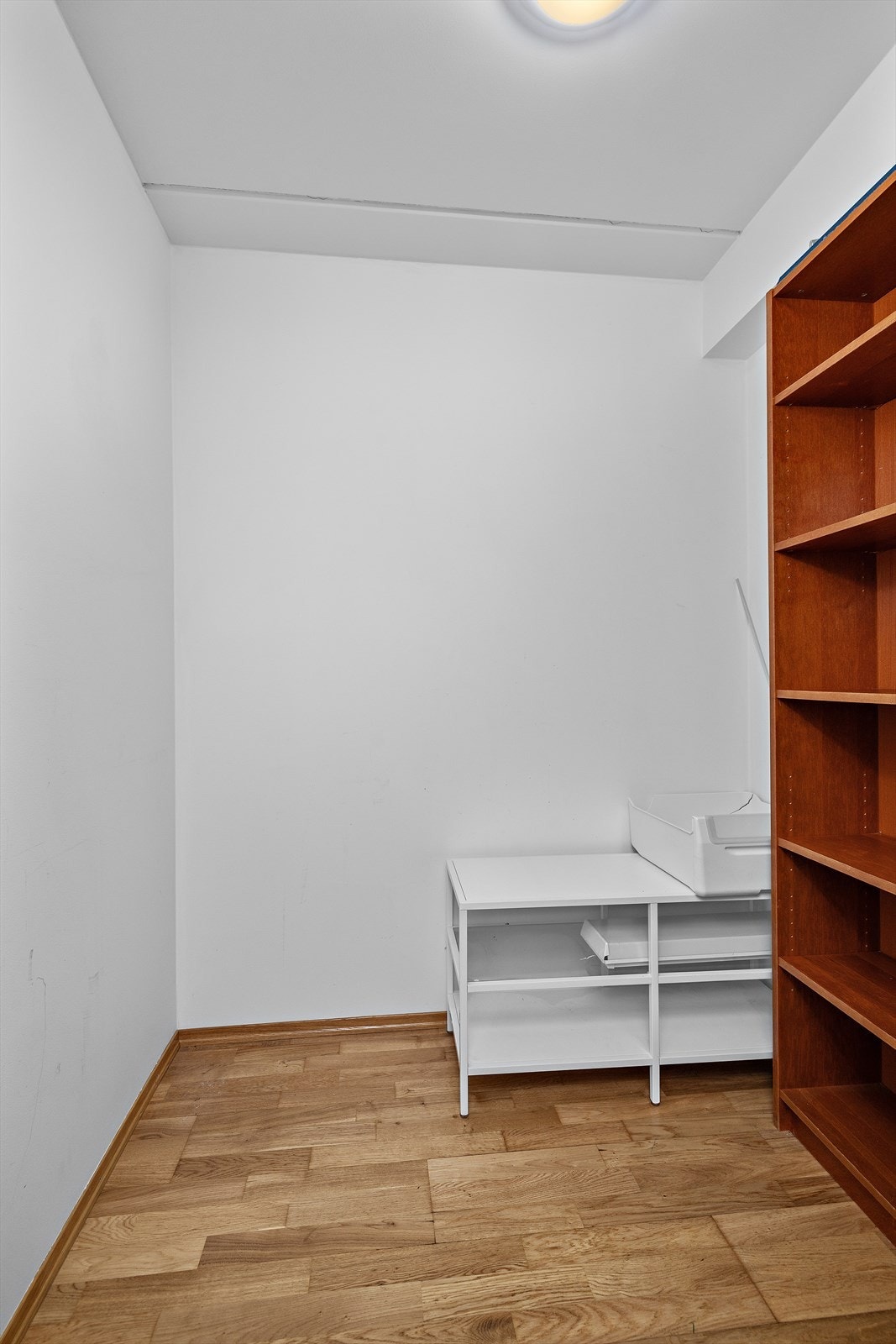 Leiligheten har også en praktisk innvendig bod for ekstra lagring. Galleribilde