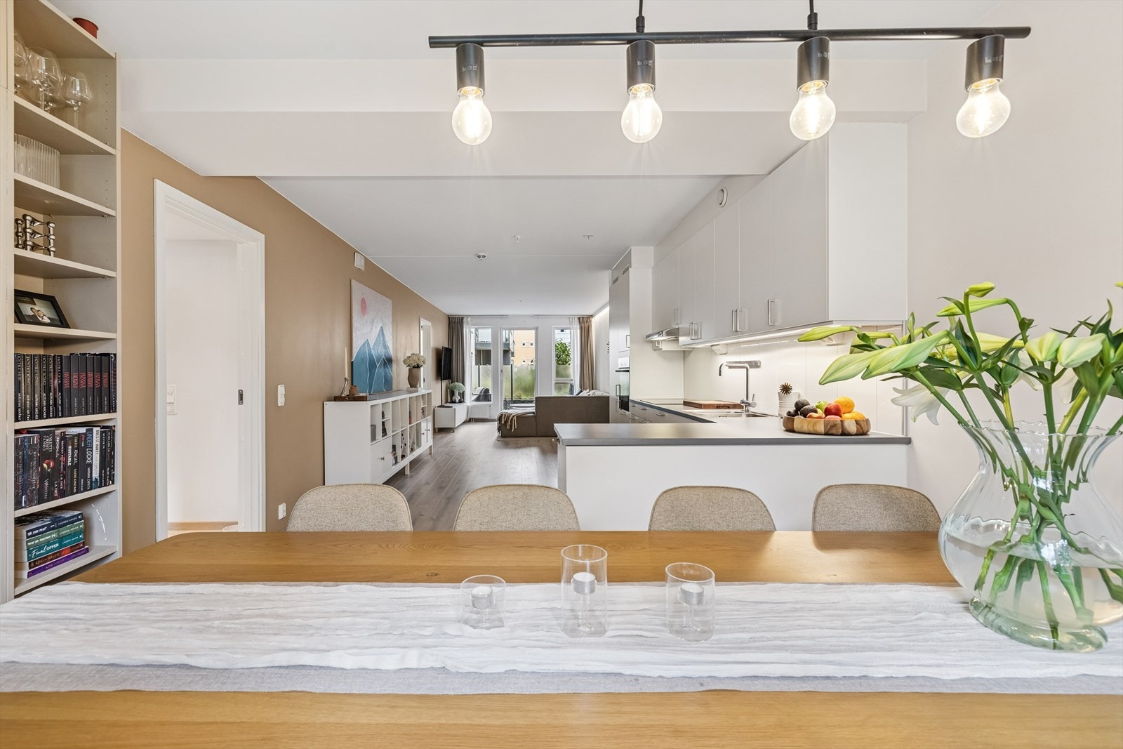 Her inviteres det til en rolig kopp med morgenkaffe - Eller en rask matbit til folk på farten! Galleribilde