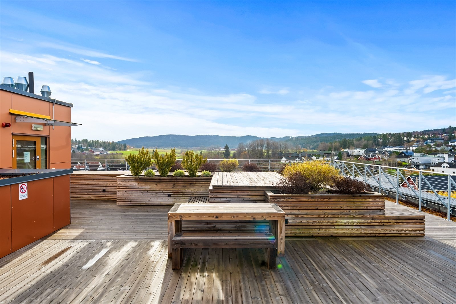 Beboerne i blokken har tilgang til en flott felles takterrasse! Galleribilde