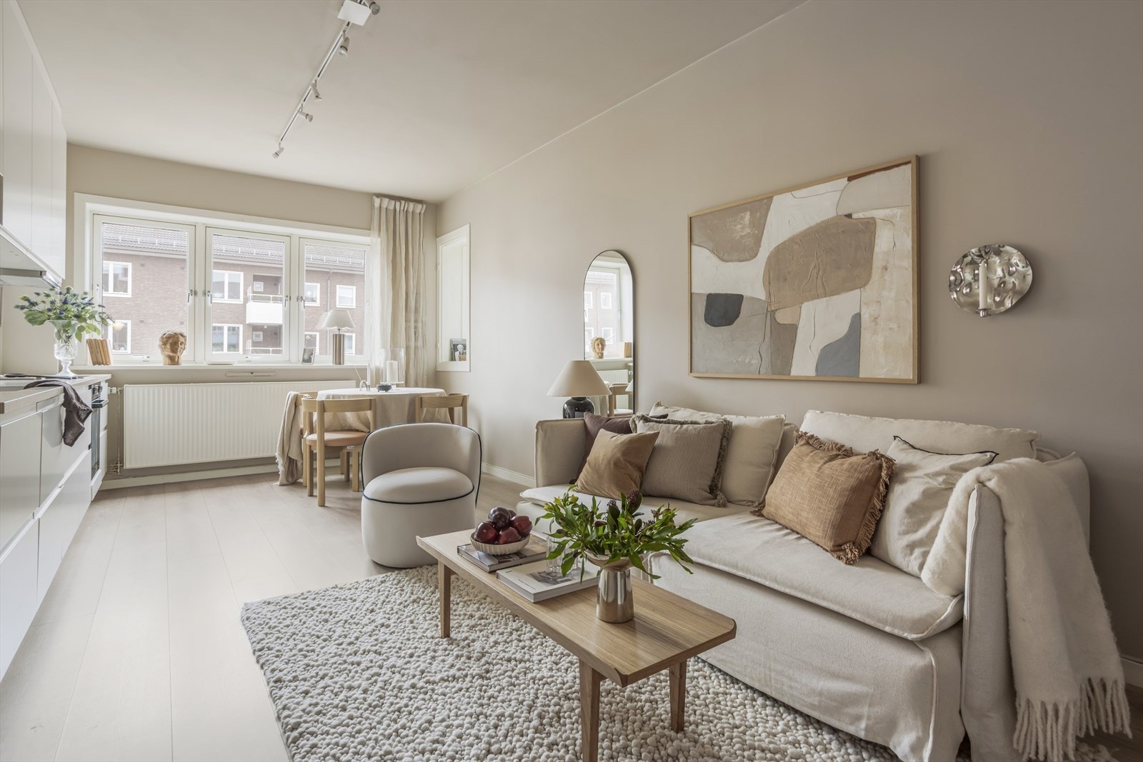 Christoffer F. Lysgaard v/DNB Eiendom har gleden av å presentere Trondheimsveien 105! Galleribilde