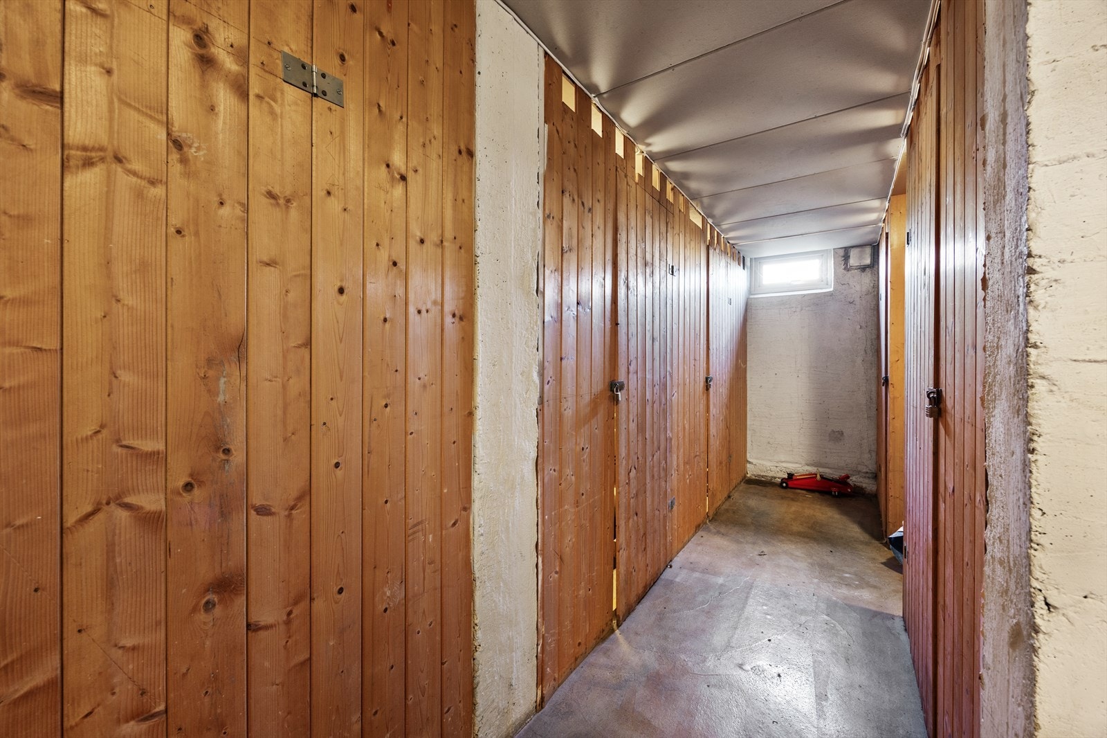 Kjellerbodene gir god plass til sesongutstyr og annet. Galleribilde