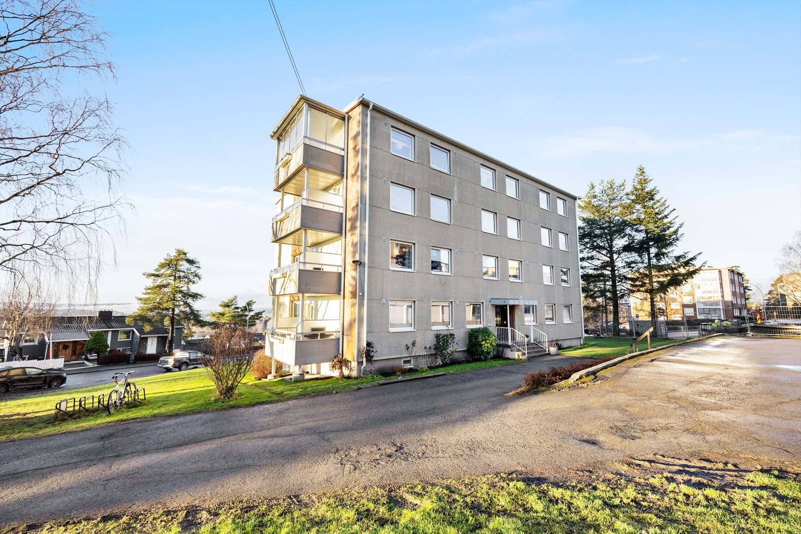 Leiligheten ligger i Skøyenlia Borettslag, et borettslag med OBOS som forretningsfører. Galleribilde