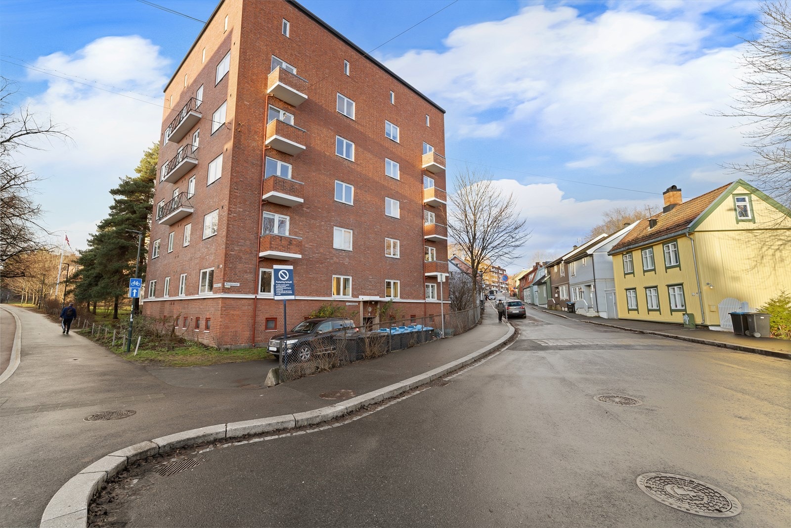 Fasade. Galleribilde