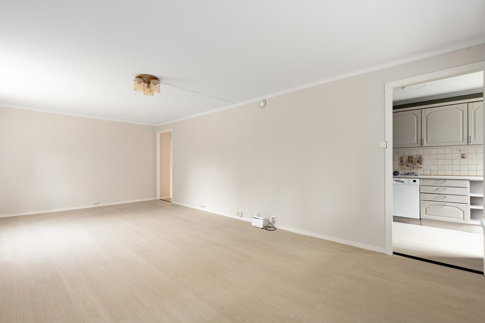 Kabel tv og internett er inkludert i felleskostnadene. Galleribilde