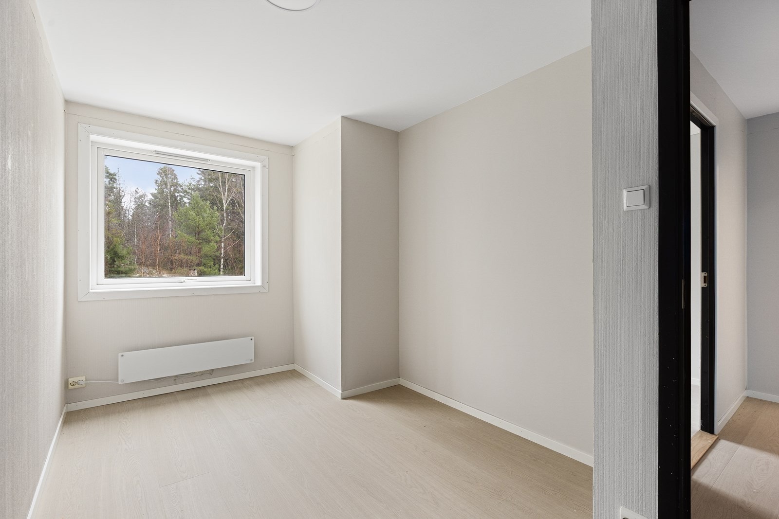 Soverommene ligger fint plassert i egen "soveromsfløy" Galleribilde