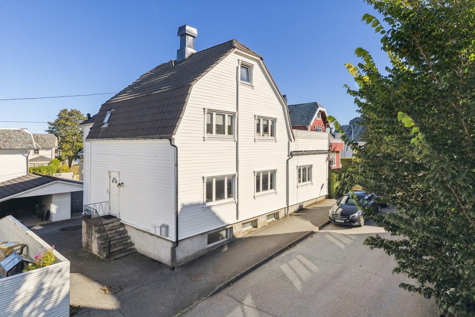 En lys og sjarmerende leilighet beliggende i et attraktivt område på Våland. Galleribilde