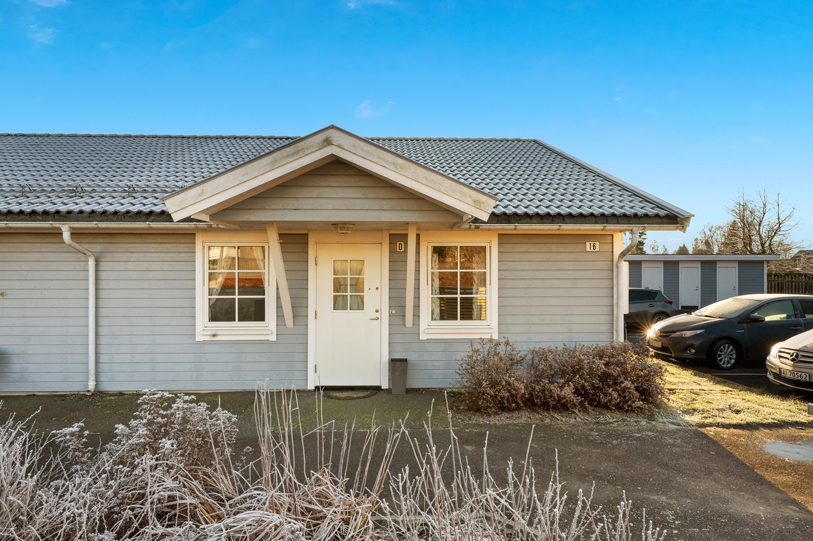 Velkommen til Lyngby Allé 16D - Presentert av Eiendomsmegler1 ved Frode Eriksen. Galleribilde