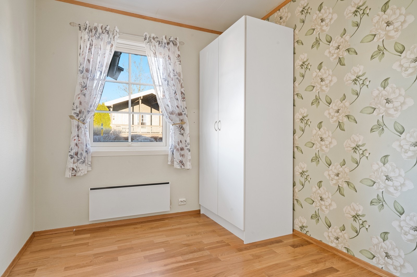 Det andre soverommet egner seg godt som barnerom, gjesterom eller kontor. Galleribilde