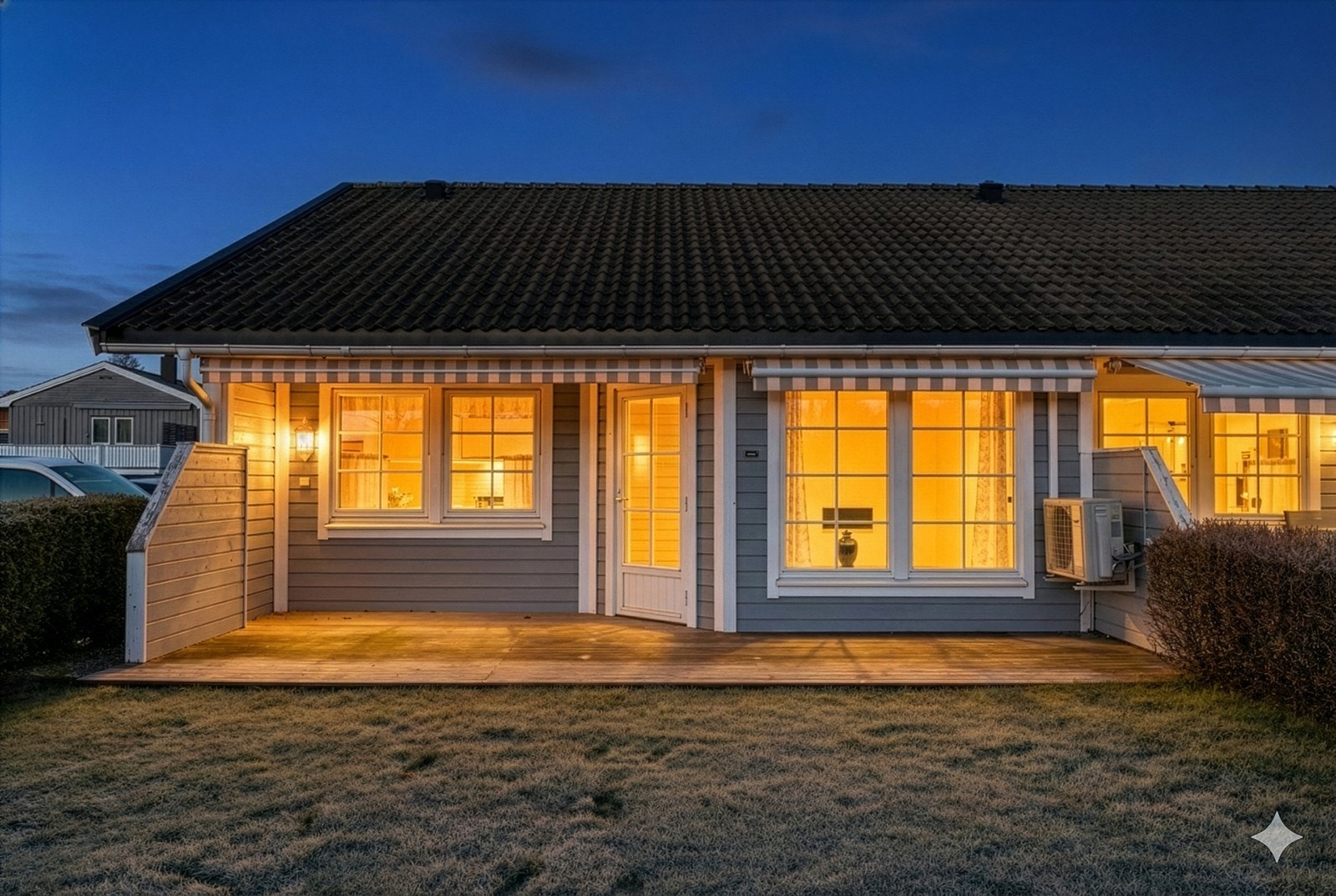 Fasadebelysning skaper en hyggelig atmosfære på kveldstid. Galleribilde