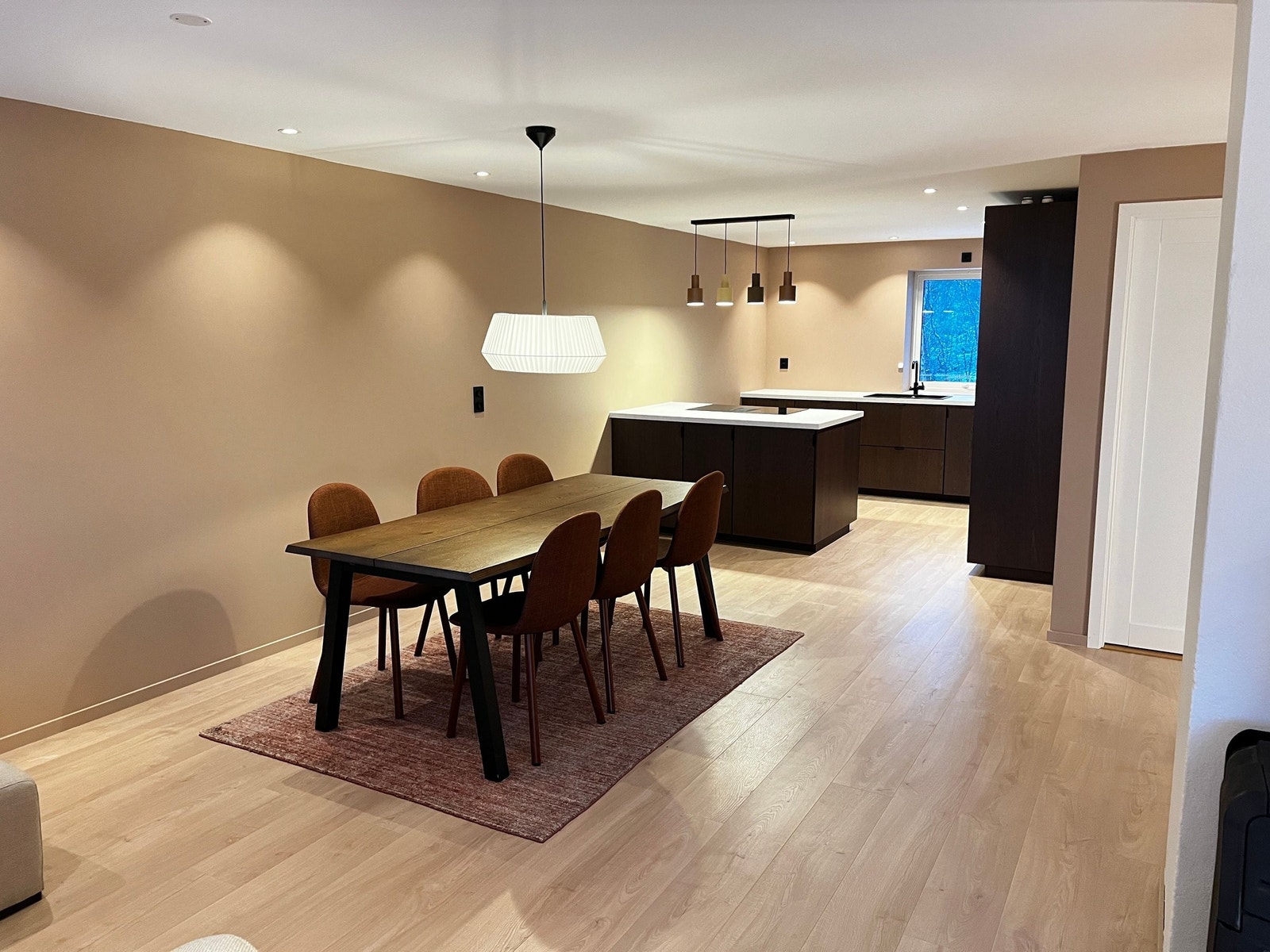 Spisestue/kjøkken - 2.etg Galleribilde