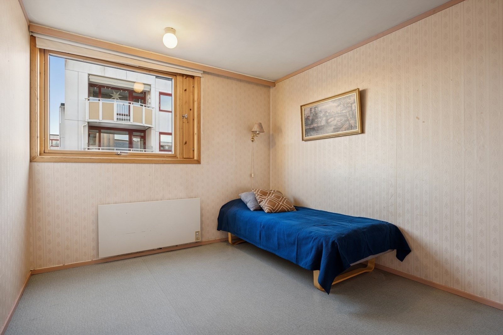 Det tredje soverommet er på 11,3 m². Alle soverommene vender mot rolige omgivelser med morgensol. Galleribilde