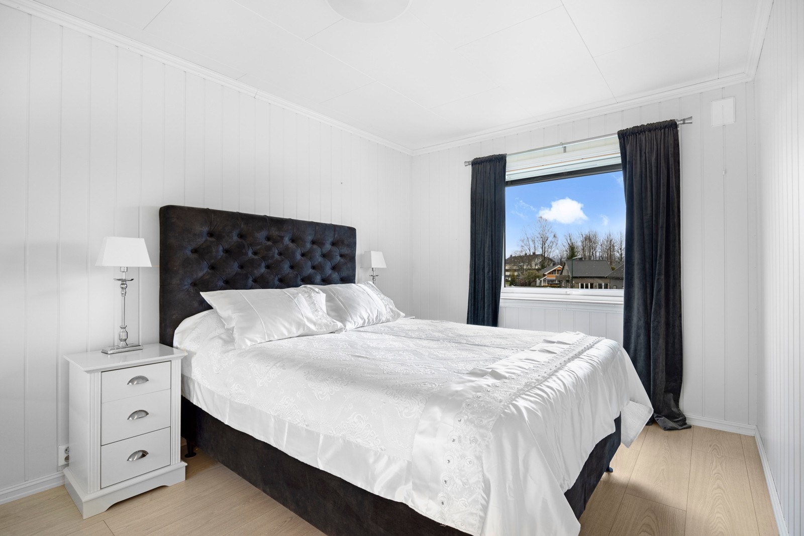 Romslig soverom Galleribilde