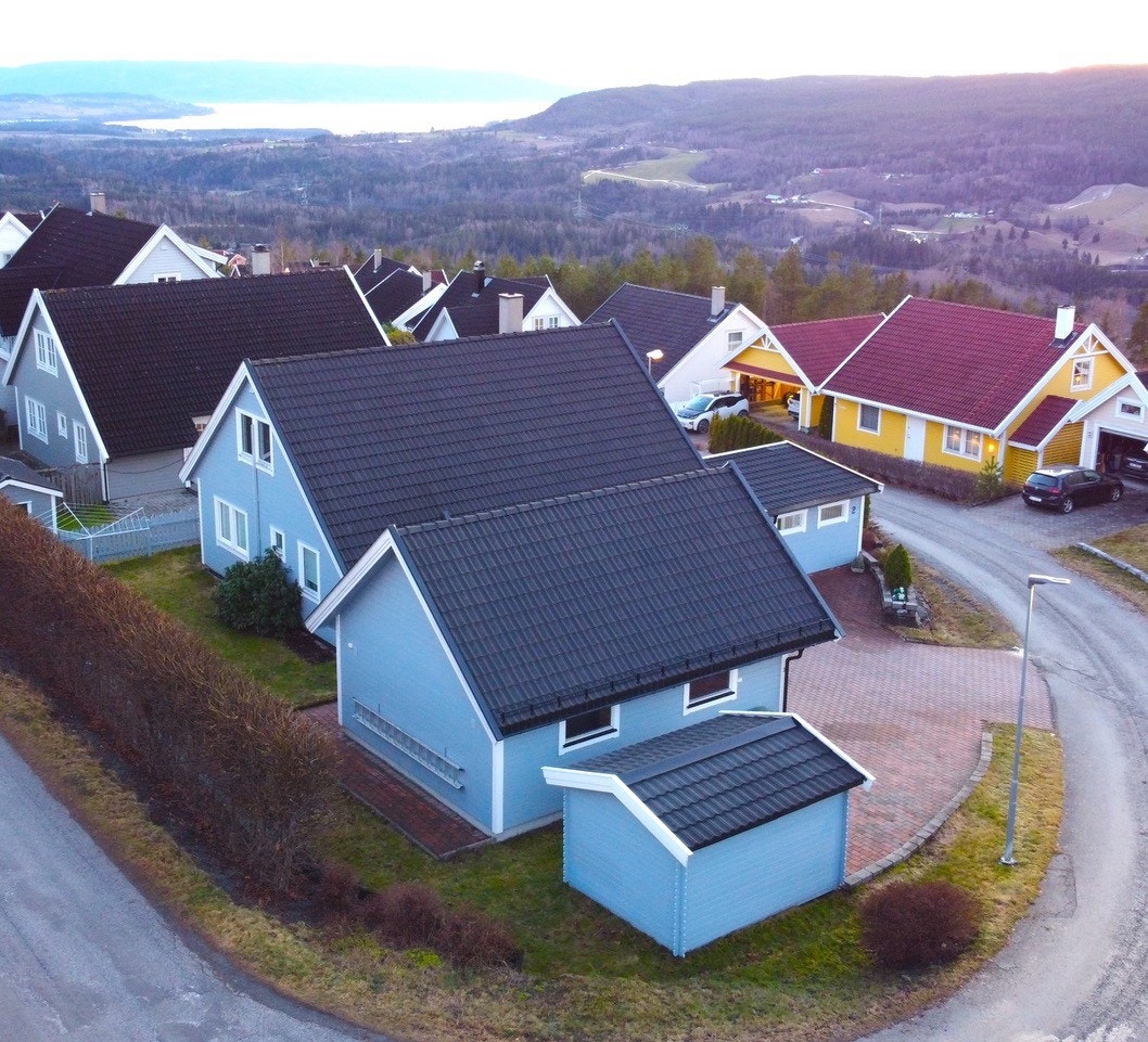 Selgers eget dronebilde Galleribilde