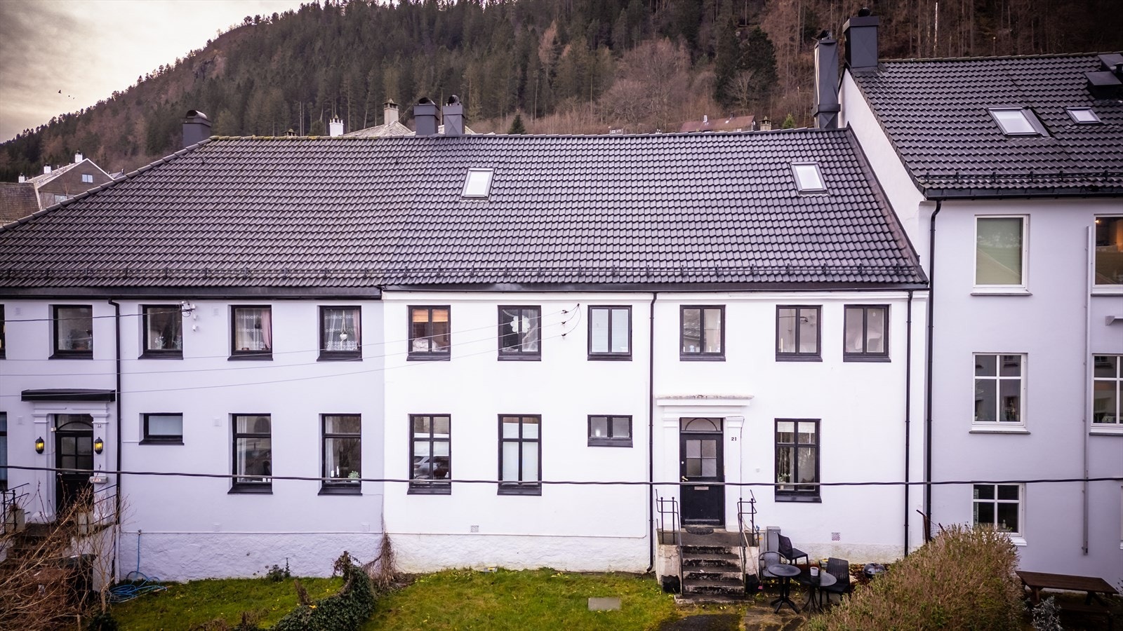 I nyere tid har bygget fått nytt tak. Galleribilde