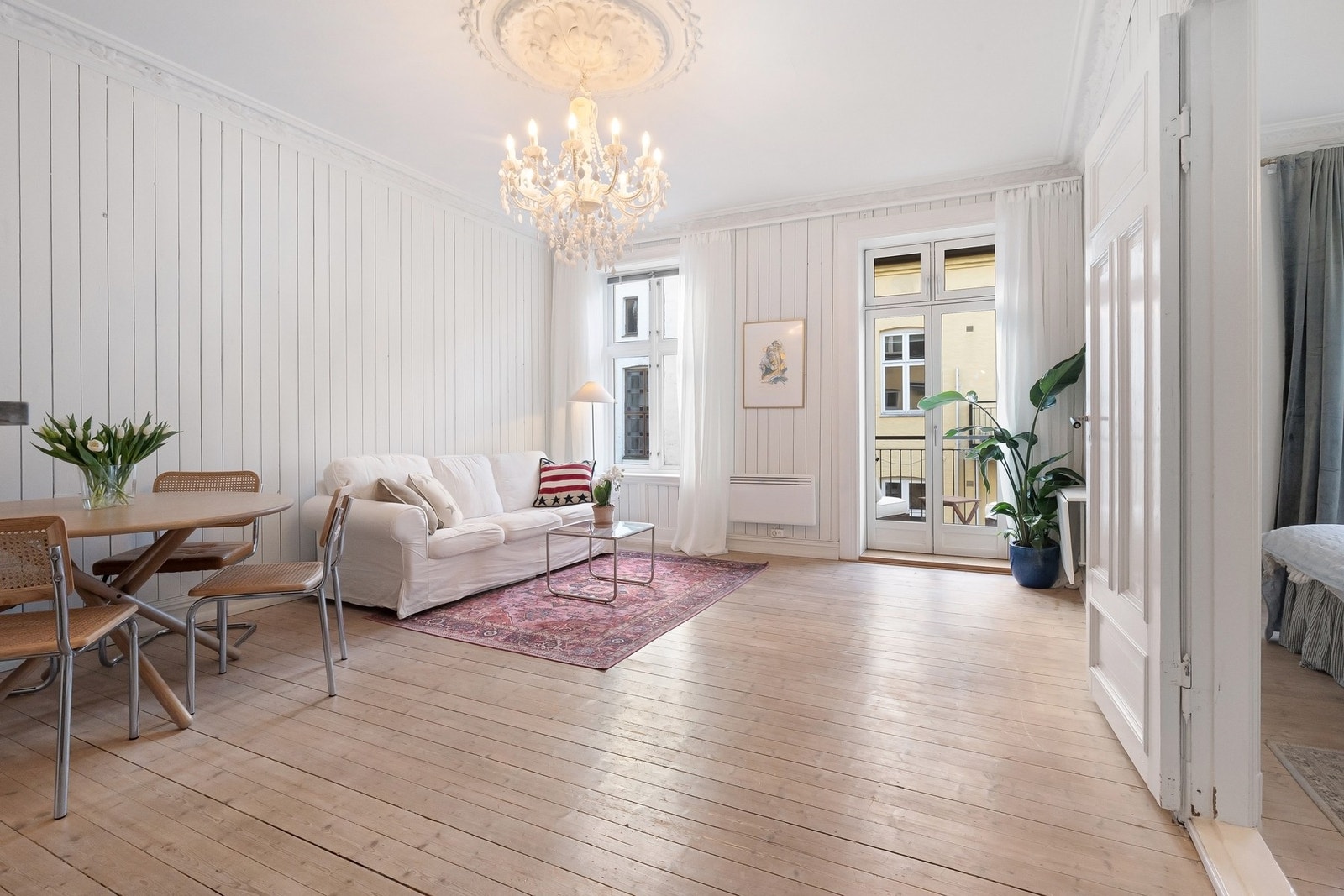 Velkommen til Ole Vigs gate 9B, presentert av Fredrik Meldahl ved EIE eiendomsmegling! Foto: Zovenfra. Galleribilde