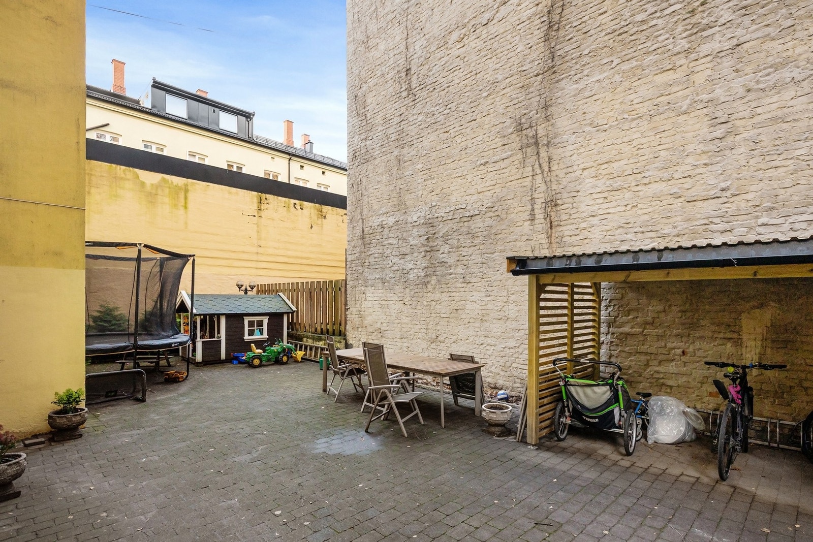 Borettslaget består av 20 leiligheter og anses som et veletablert borettslag. Galleribilde