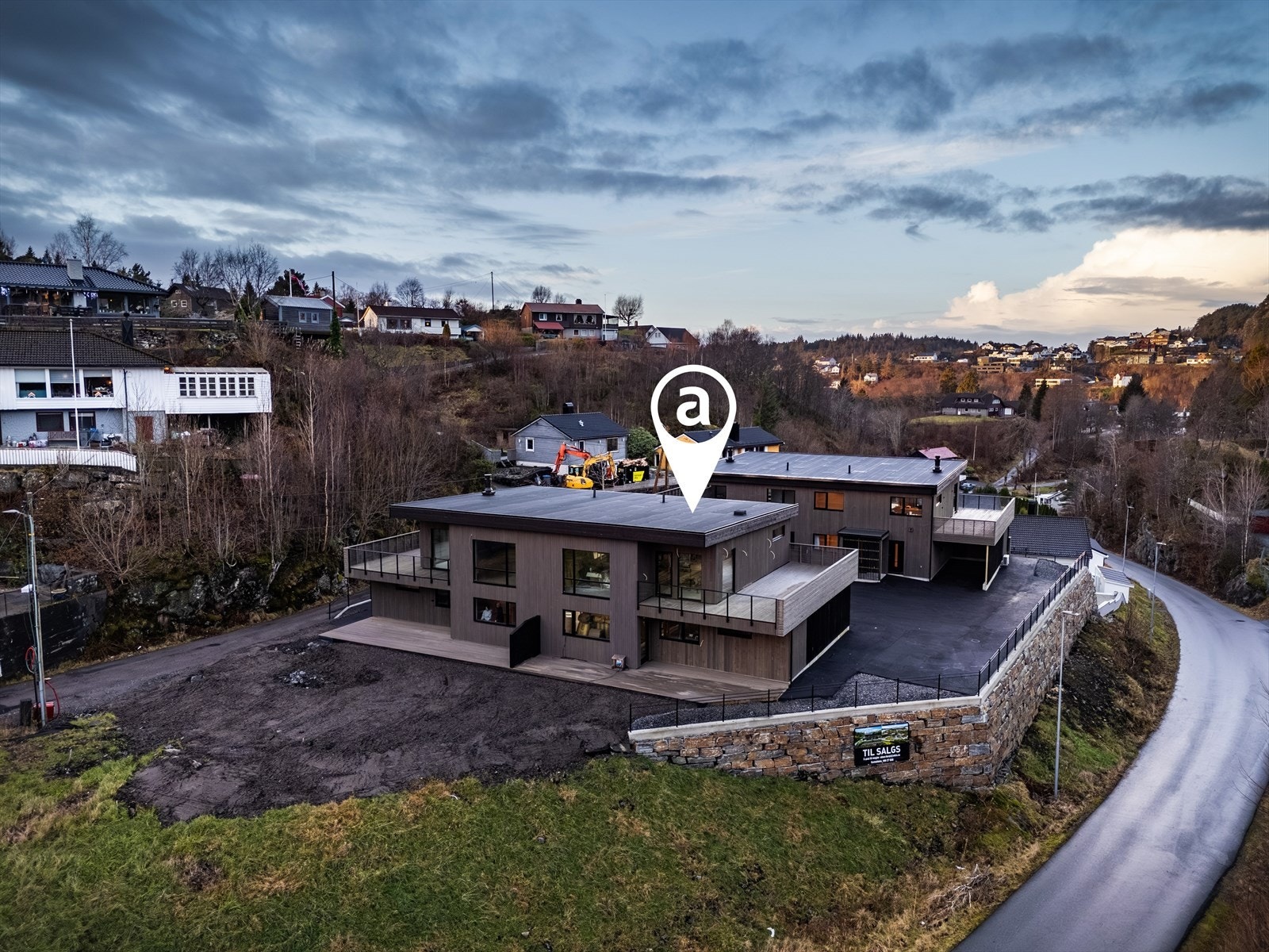 Aktiv Eiendomsmegling v/ Oliver Faraji og Aleksander Lenning har gleden av å presentere en flott tomannsbolig under oppføring i Strusshamn! Galleribilde