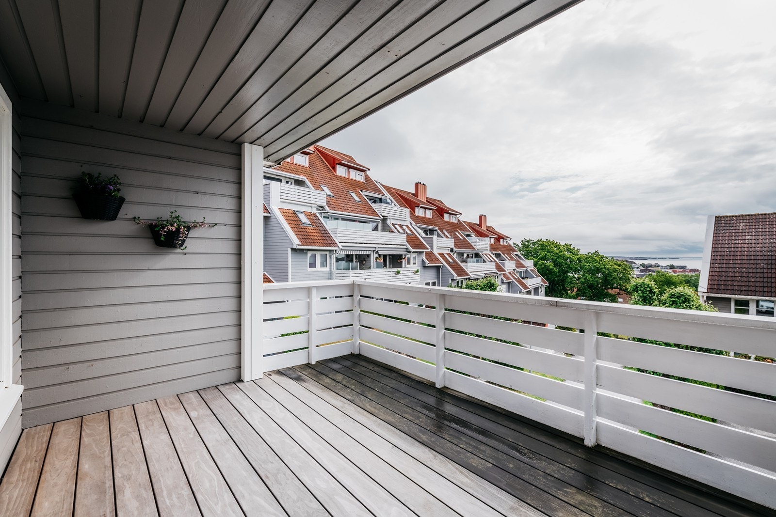 Flott utsikt fra terrassen. Galleribilde