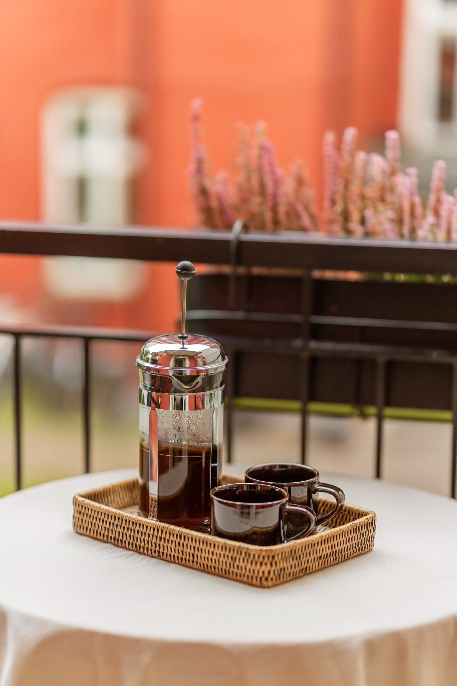 Balkongen er generøs med gode bruksmuligheter. Galleribilde