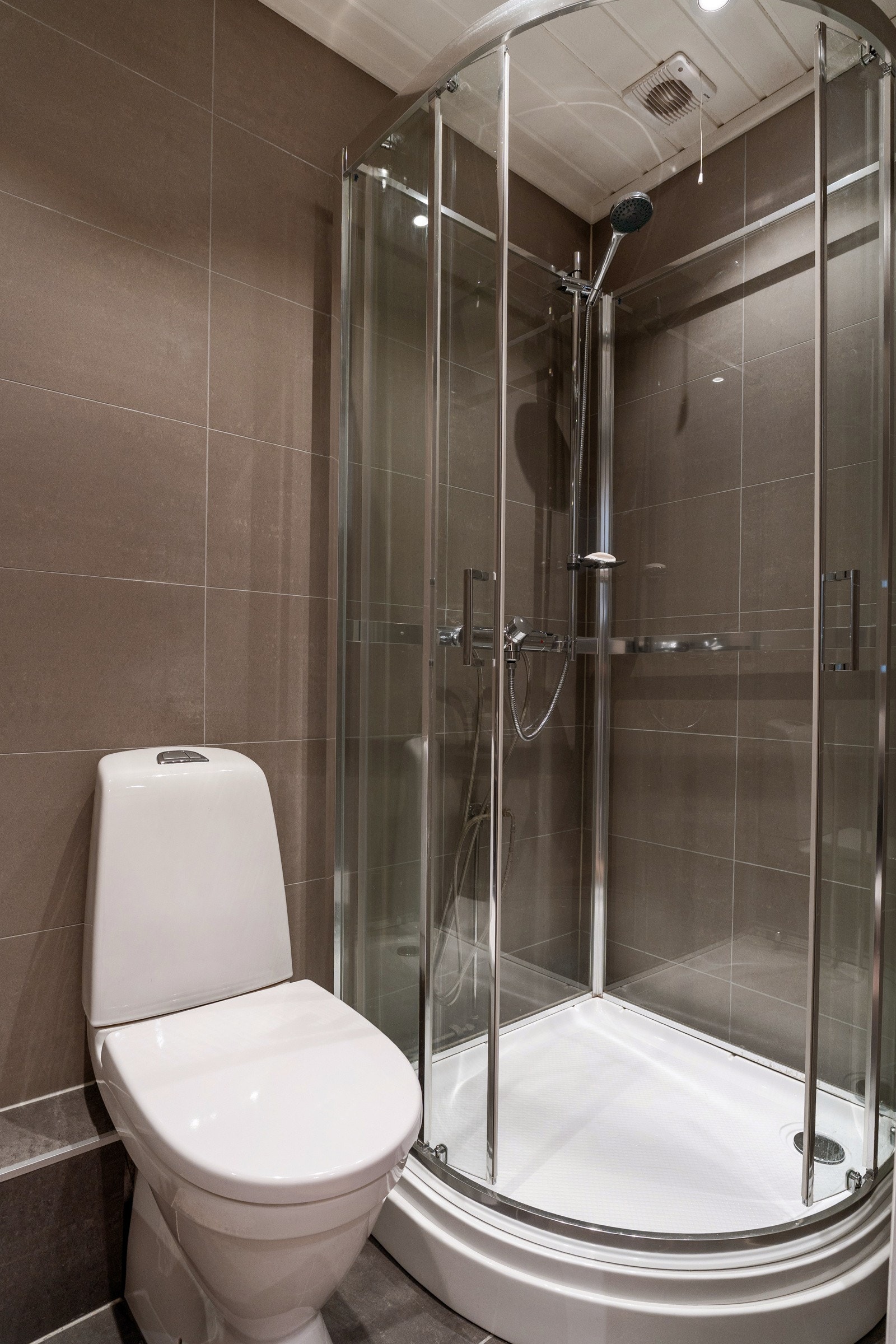 Leilighetens andre bad. Galleribilde