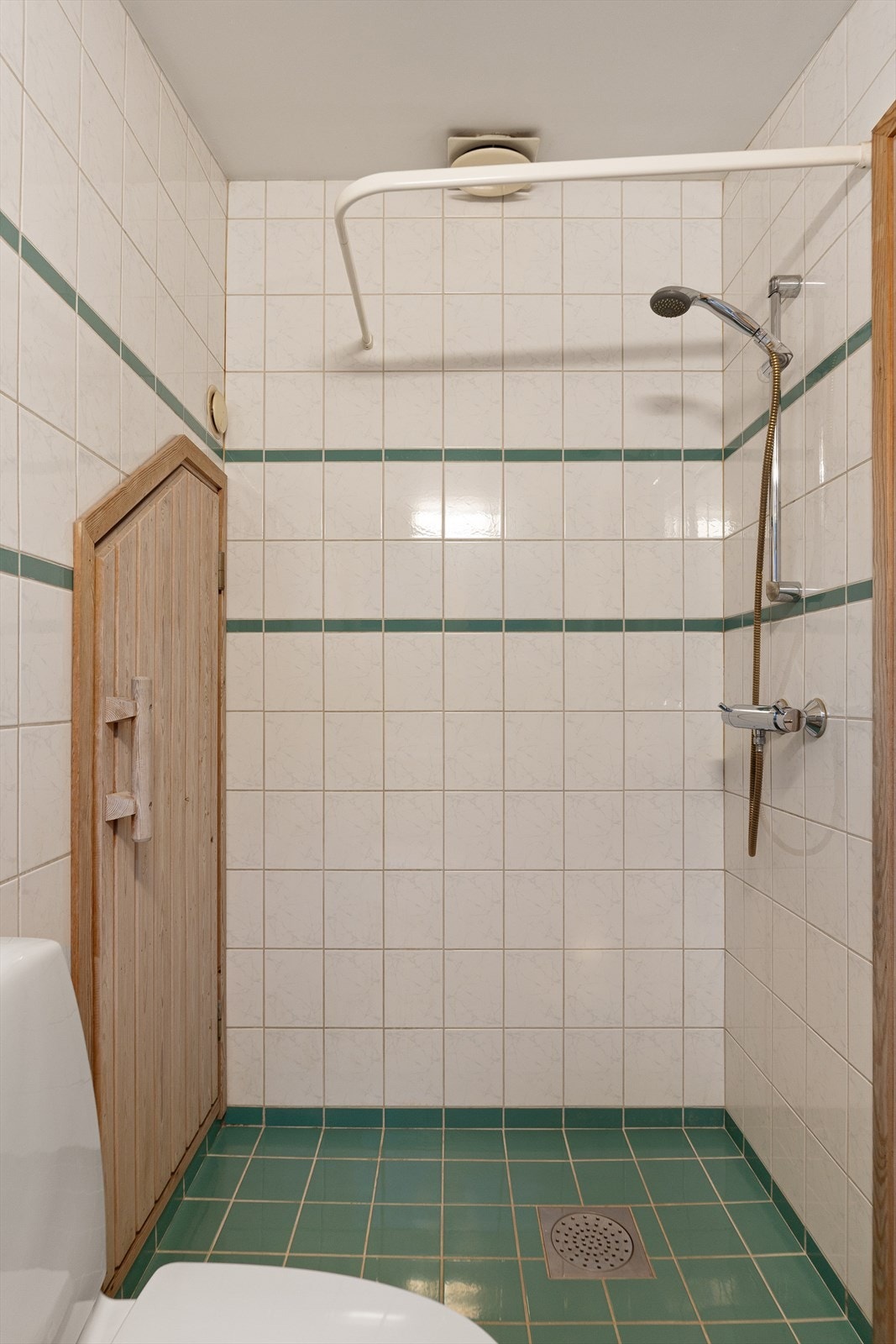 Badet har elektrisk gulvvarme Galleribilde