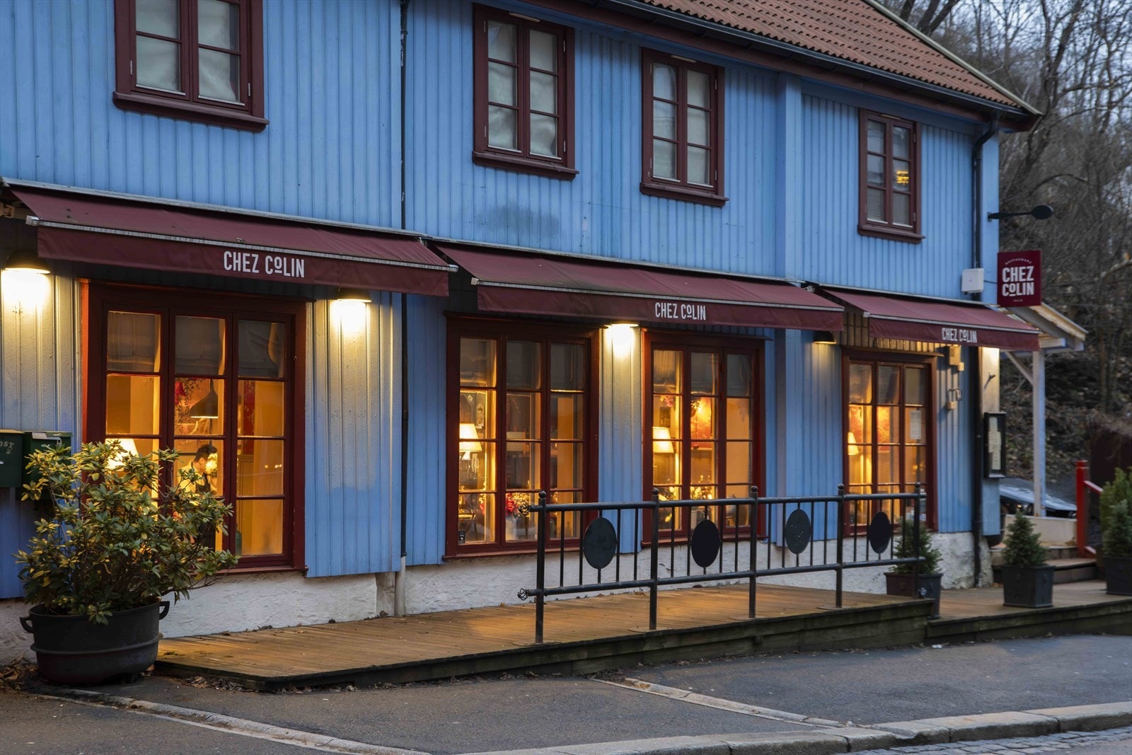 Et par minutters gange unna finner du den anerkjente restauranten Chez Colin. Galleribilde