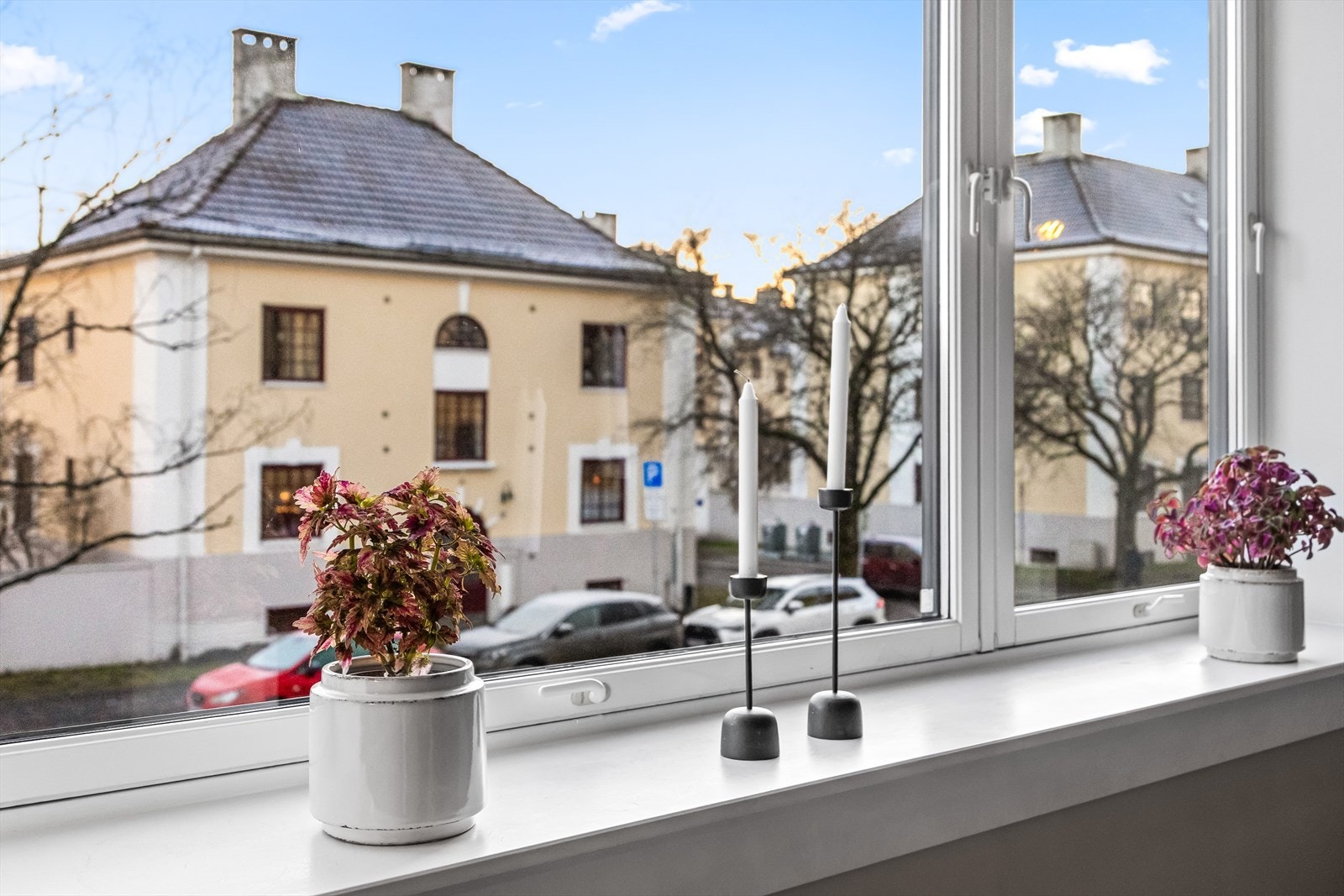 Vinduer med isolerglass, produsert i 2009. Galleribilde