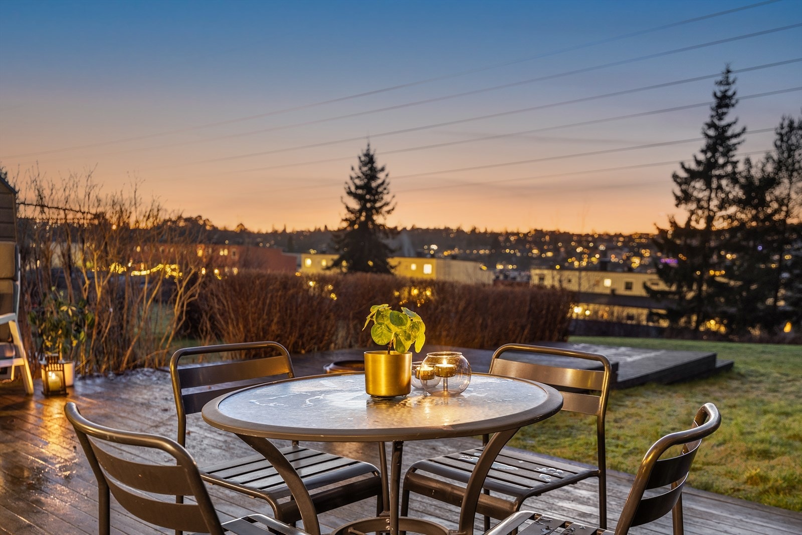 Nyt den flotte utsikten fra terrassen. Galleribilde