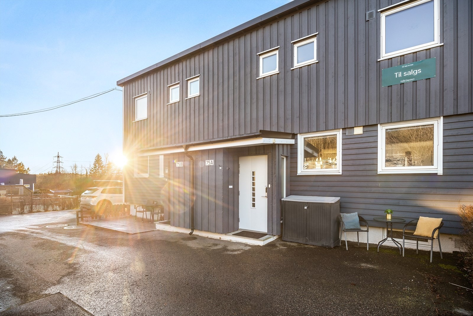 Her finner du en plass til egne utemøbler, hvor kaffen kan nytes i herlig morgensol. Galleribilde