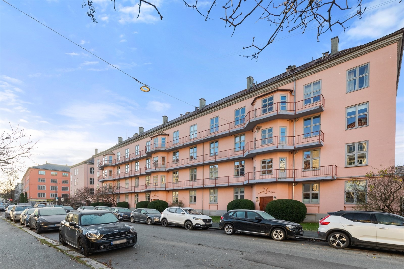 Fasaden til Hammerstads gate 20 - Gode kollektivforbindelser, alt av fasiliteter, grøntområder og servicetilbud i nærheten. Galleribilde