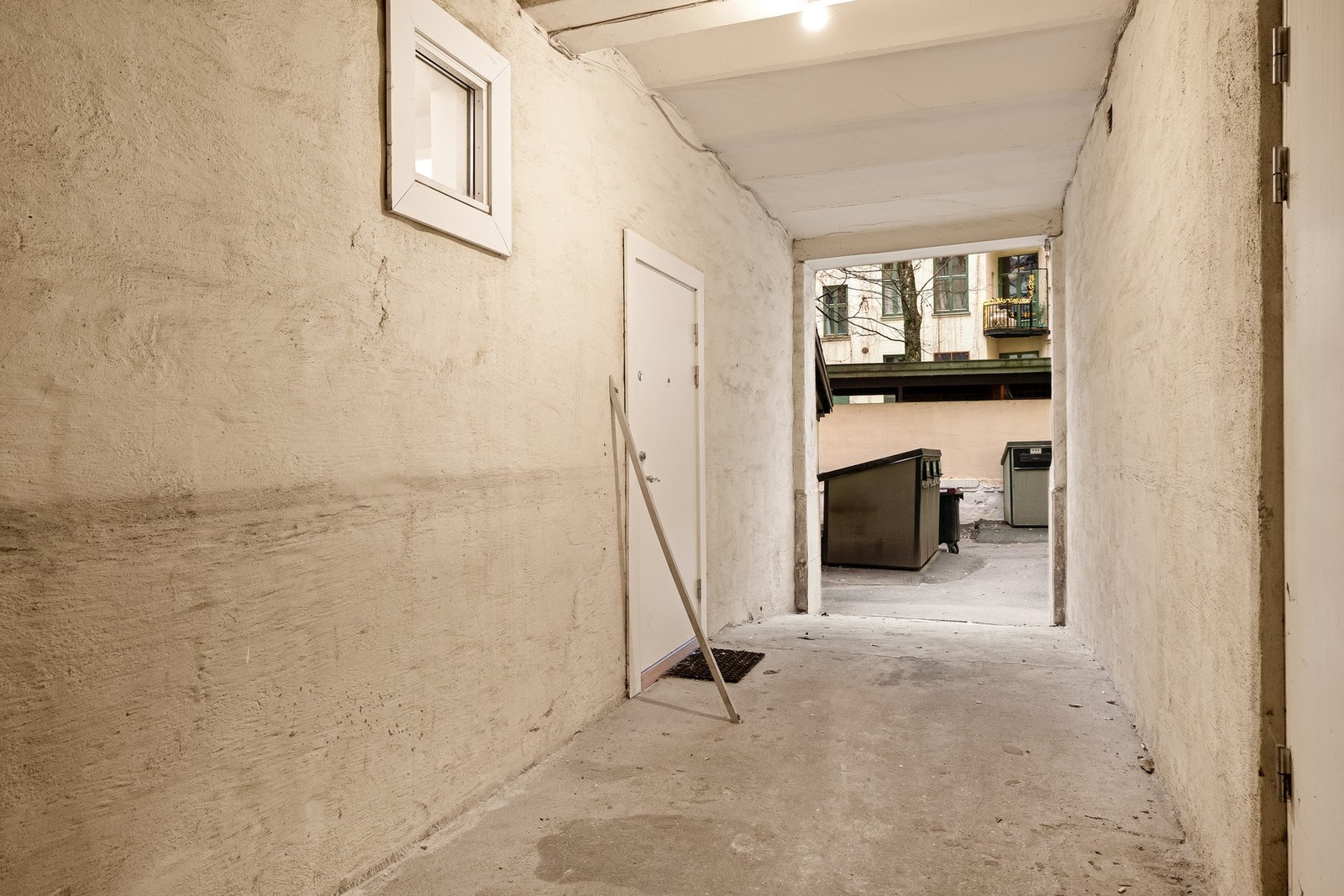 Sentral beliggenhet med kort vei til hyggelige kaféer, restauranter og servicetilbud. Galleribilde