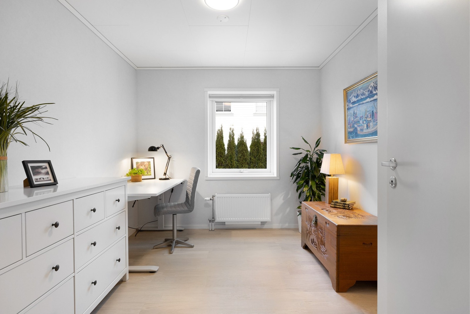 Soverom 2 - Dette er rommet som kan ofres hvis man ønsker å utvide stuen. Galleribilde