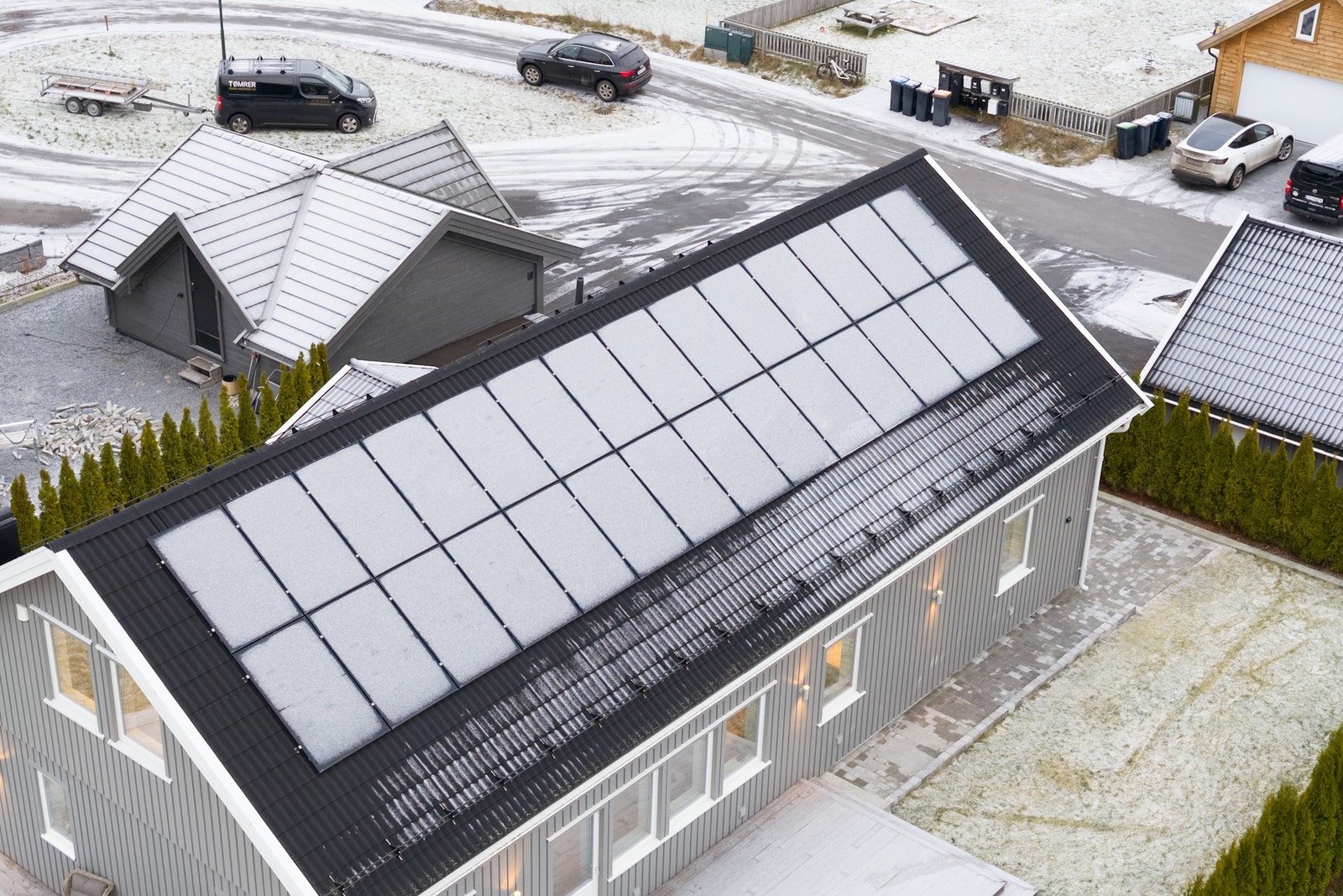 Solceller fra Otovo. Det er en leasingavtale som medfølger. Detaljer står i salgsoppgaven. Galleribilde