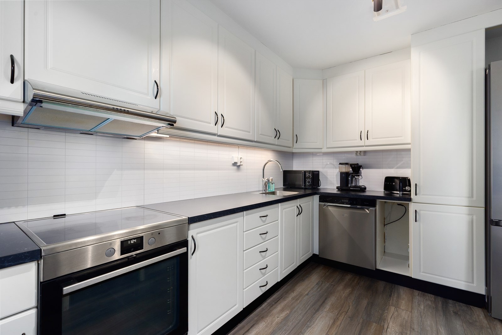 Leiligheten er gjennomgående og ligger fint til i 2. etasje, med fin planløsning. Galleribilde