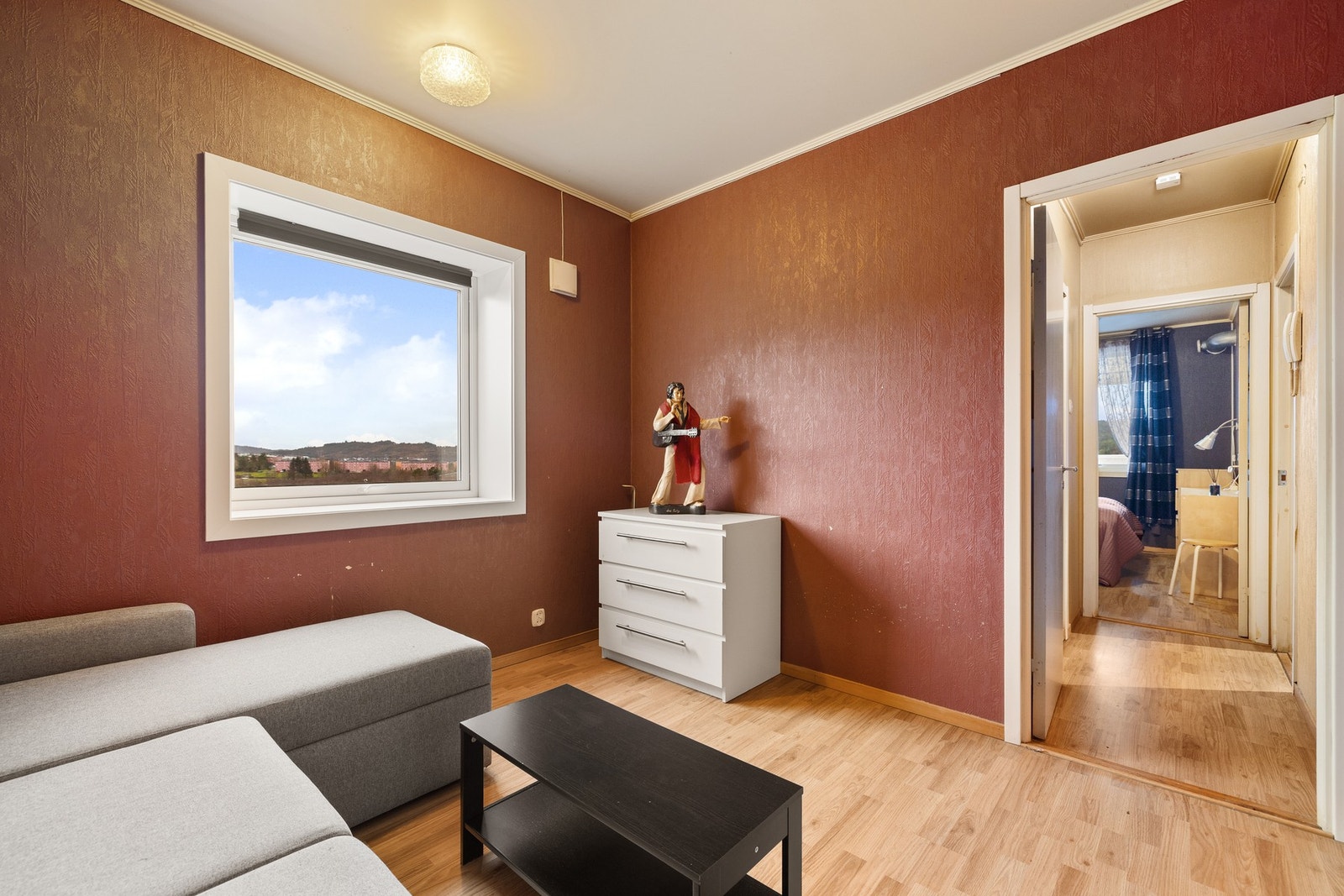 Felleskostnaden inkluderer grunnpakke kabel-TV og bredbånd (basis) via Telenor. Galleribilde