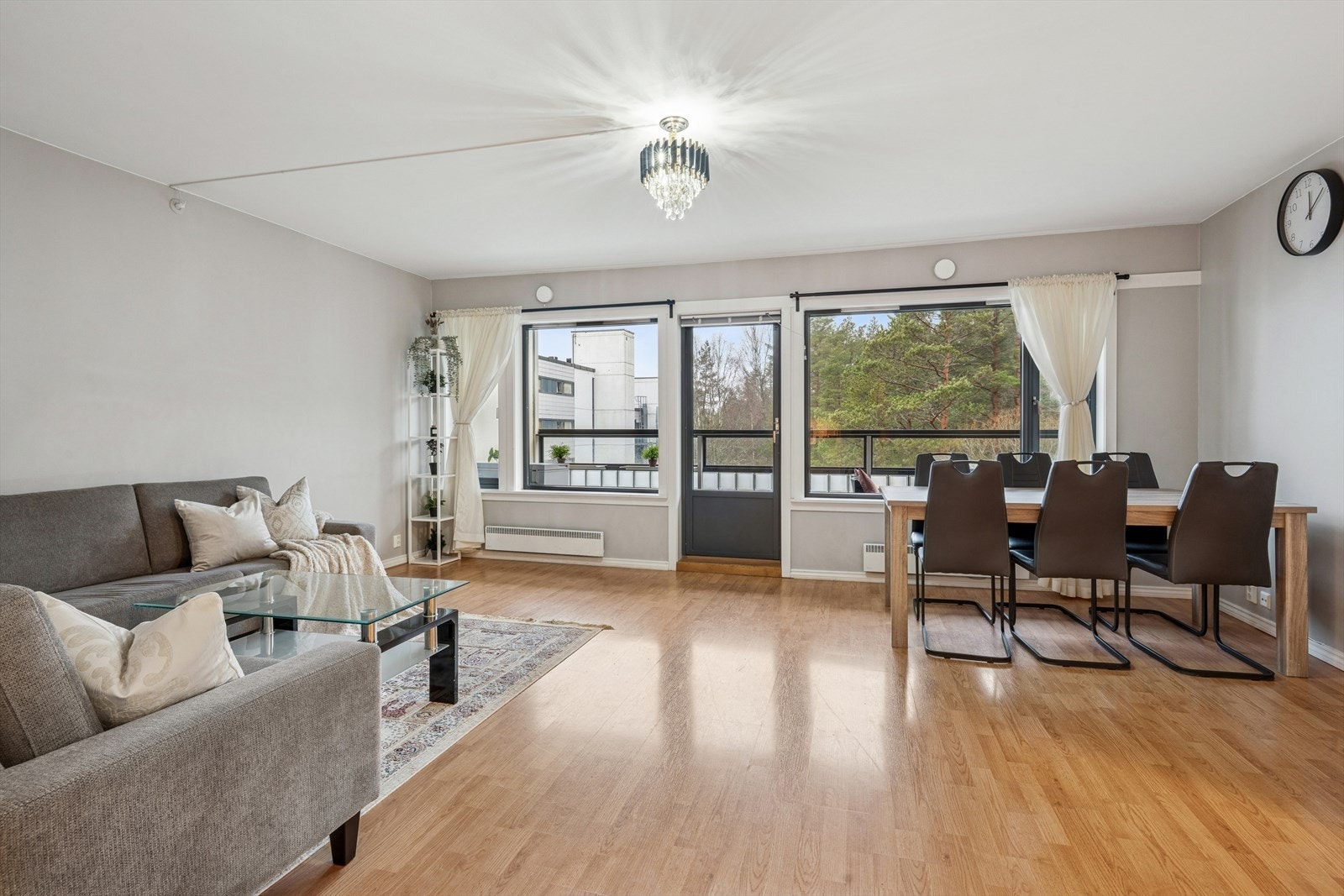 Velkommen til Romsås Senter 8, presentert av EiendomsMegler 1 v/John Thomas Ryggvik! Foto: EFKT (Olafur Kiljan ) Galleribilde