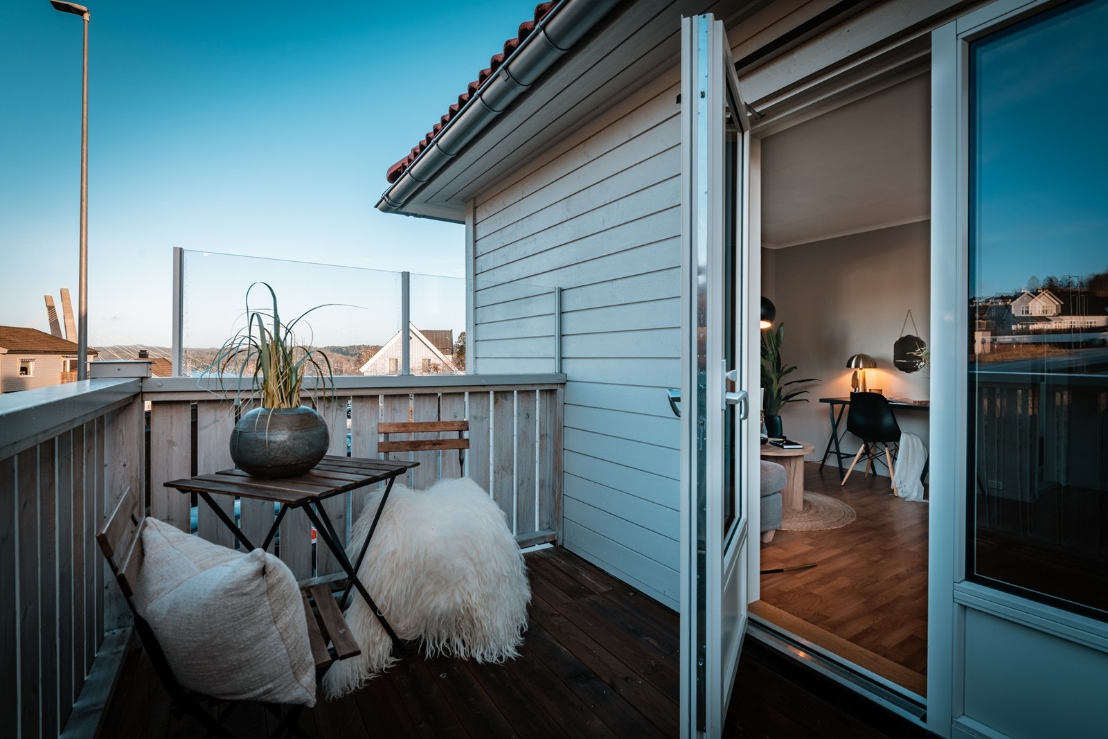 Nordvest vendt. Galleribilde