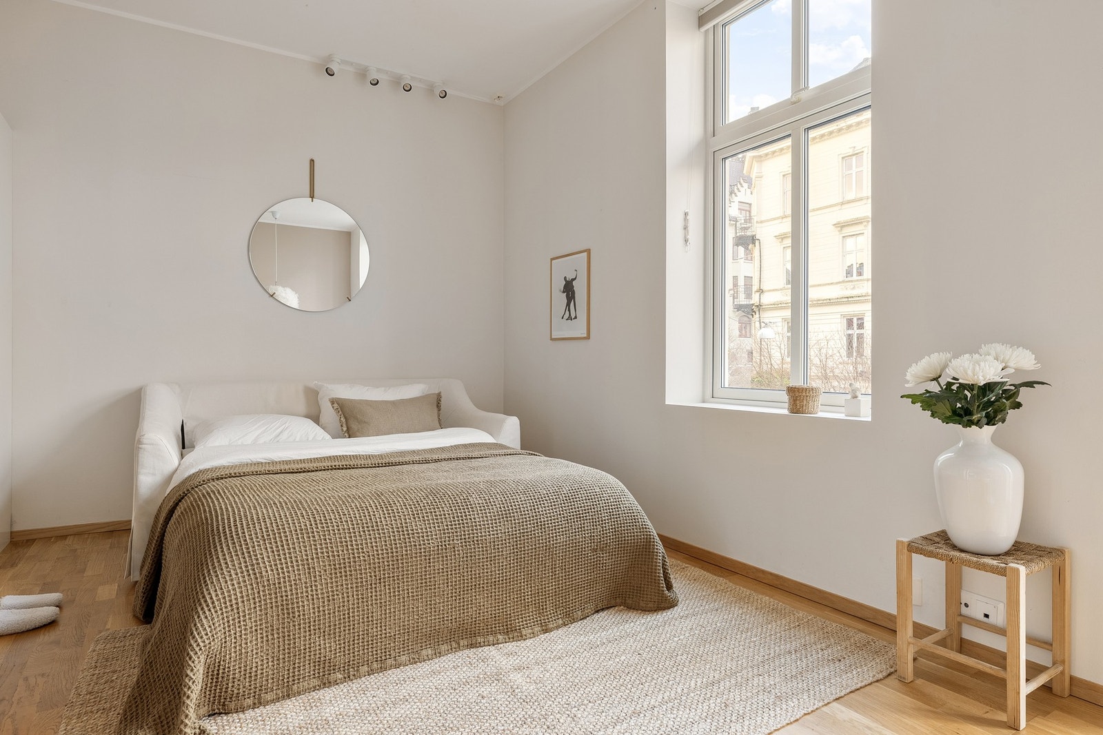 God utnyttelse av arealet med sovesofa. Galleribilde