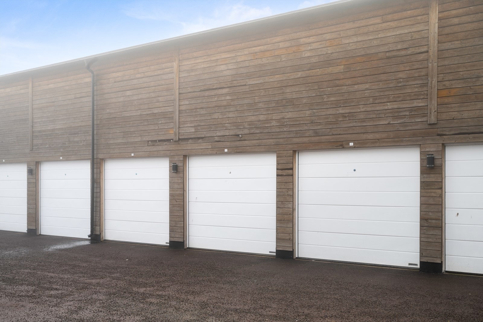 1 Garasjeplass medfølger Galleribilde